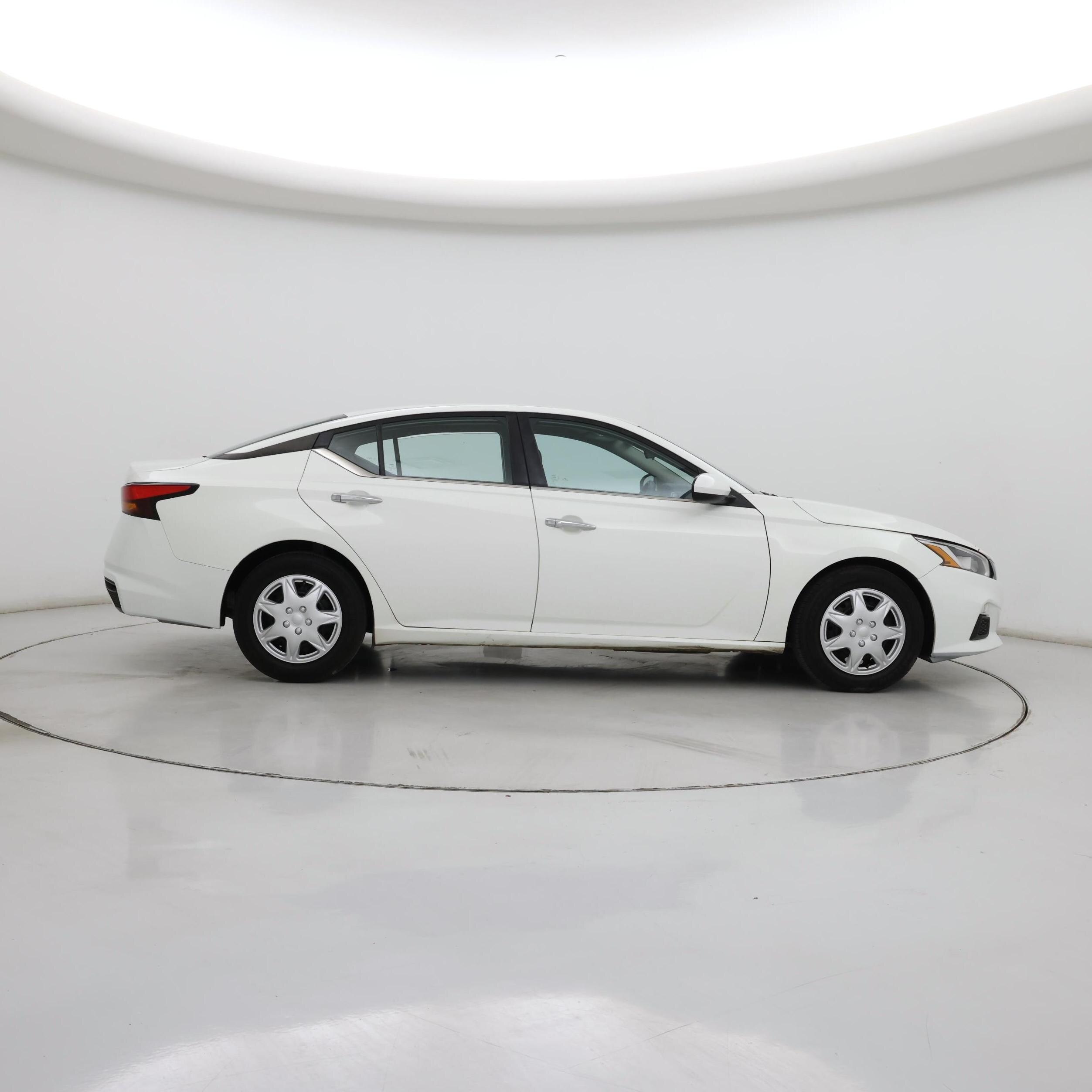 Thumbnail: 2021 Nissan Altima - 7