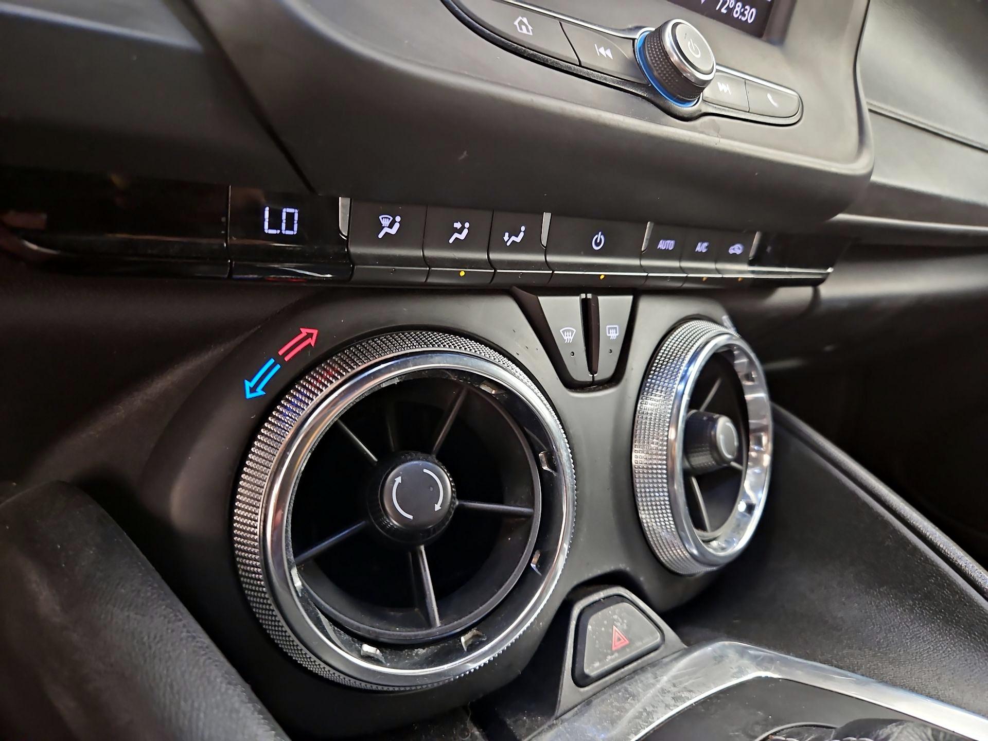 Thumbnail: 2020 Chevrolet Camaro - 15
