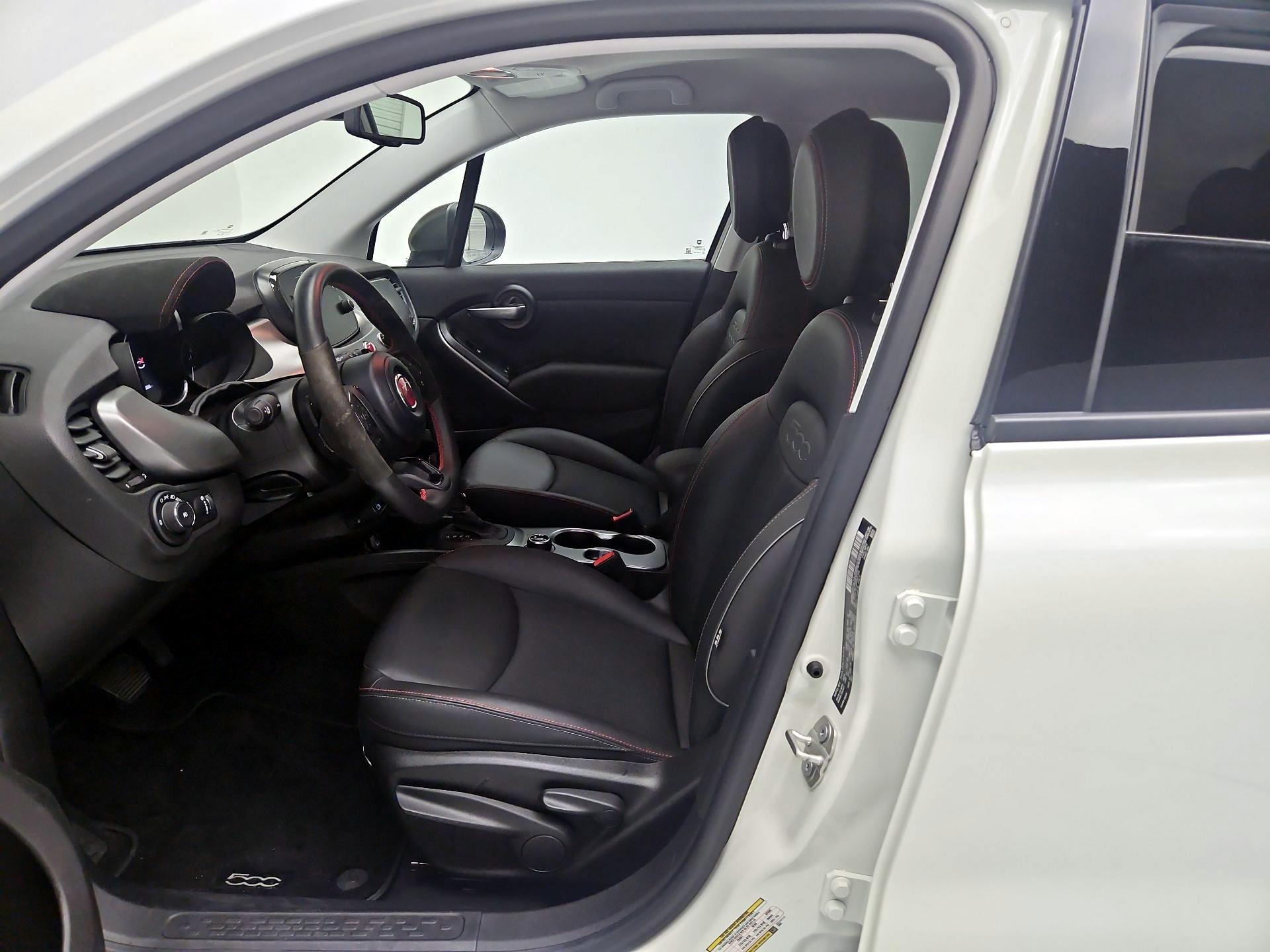 Thumbnail: 2023 Fiat 500X - 11