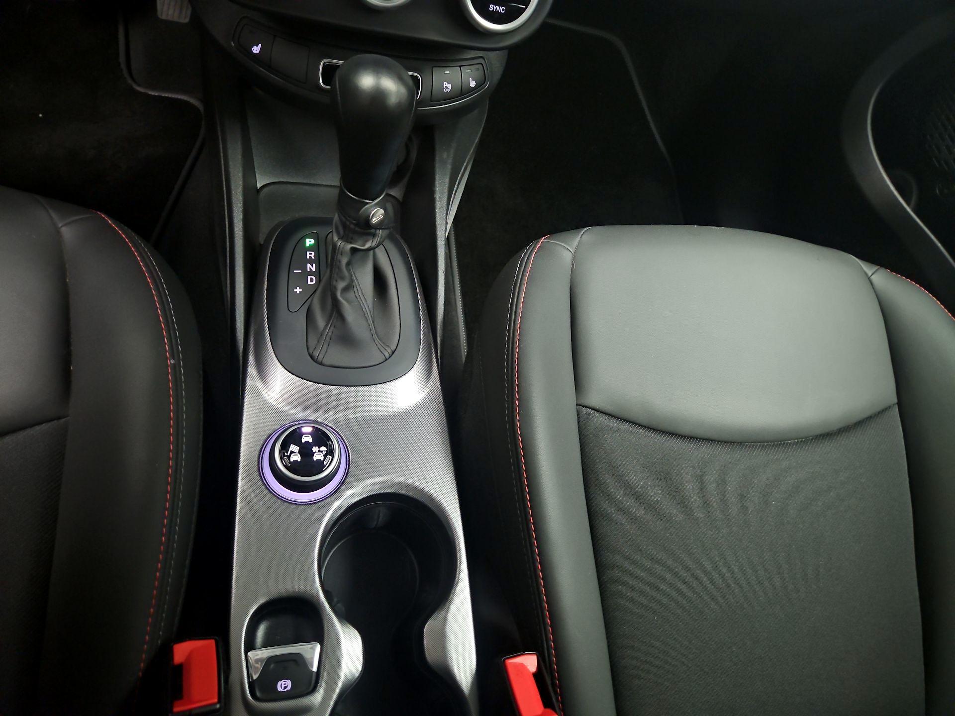 Thumbnail: 2023 Fiat 500X - 18