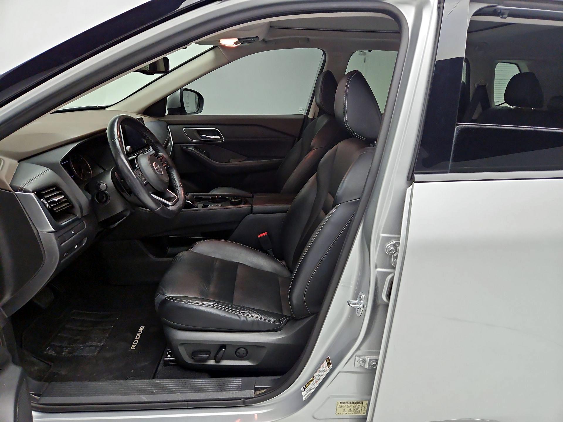 Thumbnail: 2021 Nissan Rogue - 11
