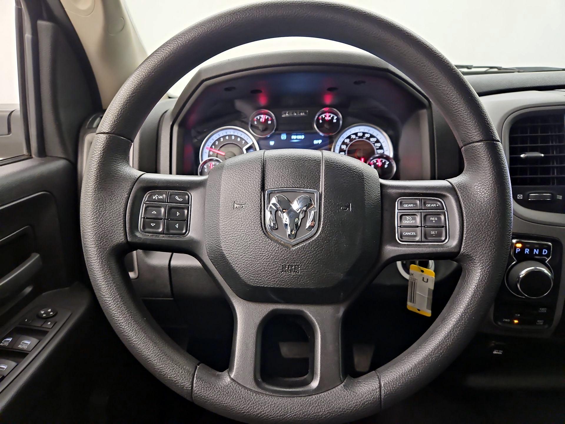 Thumbnail: 2023 RAM 1500 Classic - 10