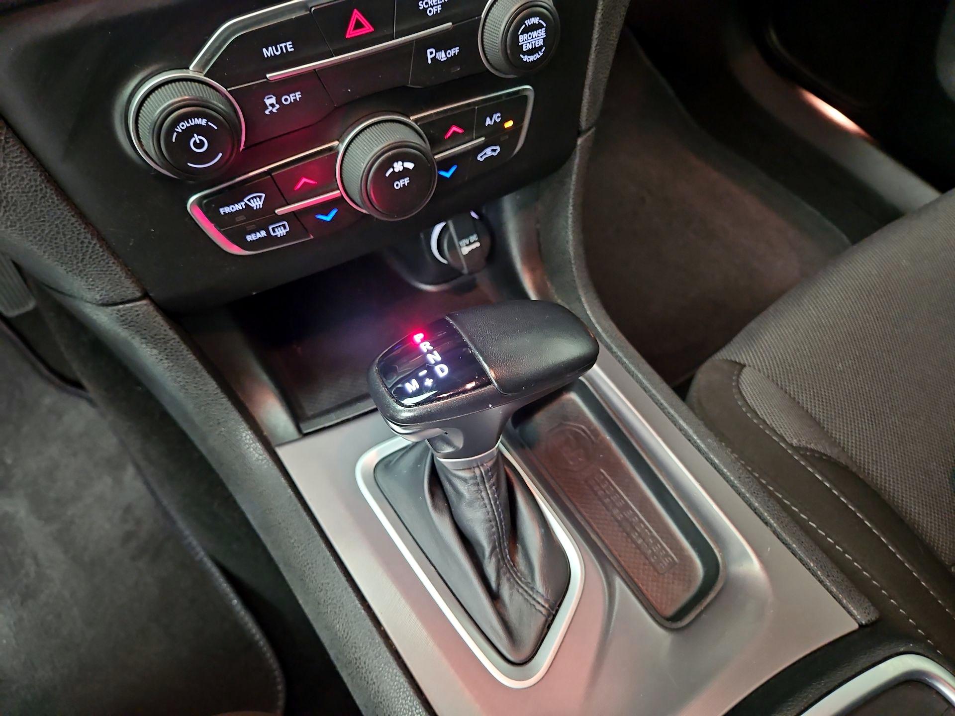 Thumbnail: 2022 Dodge Charger - 18