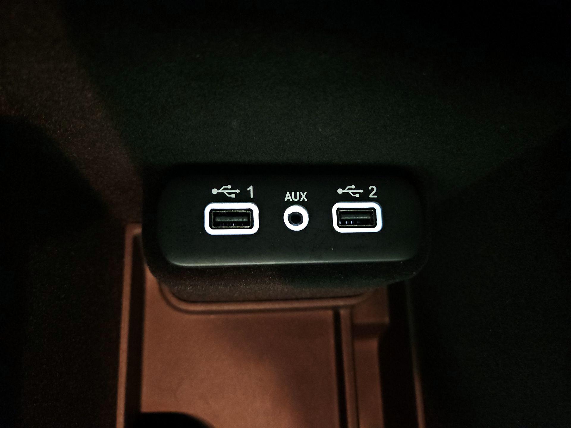 Thumbnail: 2022 Dodge Charger - 19