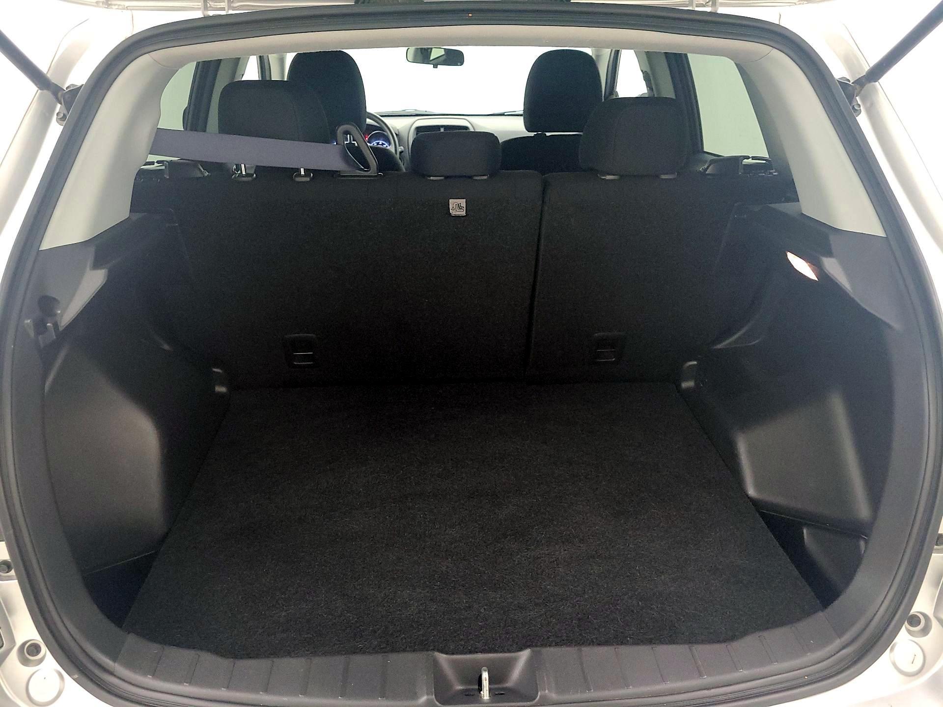 Thumbnail: 2018 Mitsubishi Outlander Sport - 20