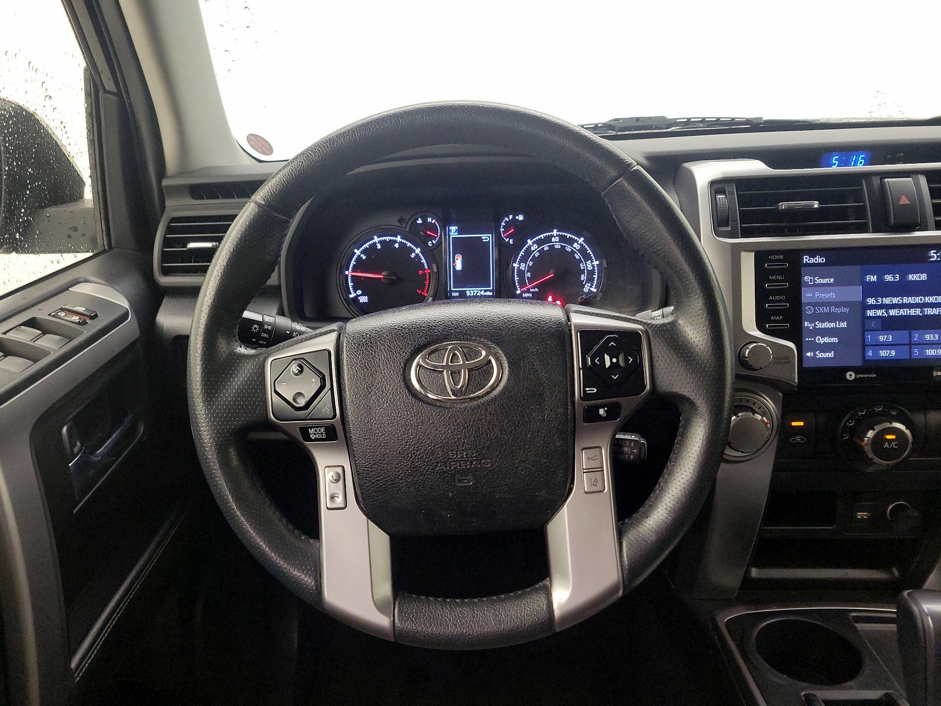 Thumbnail: 2022 Toyota 4Runner - 10