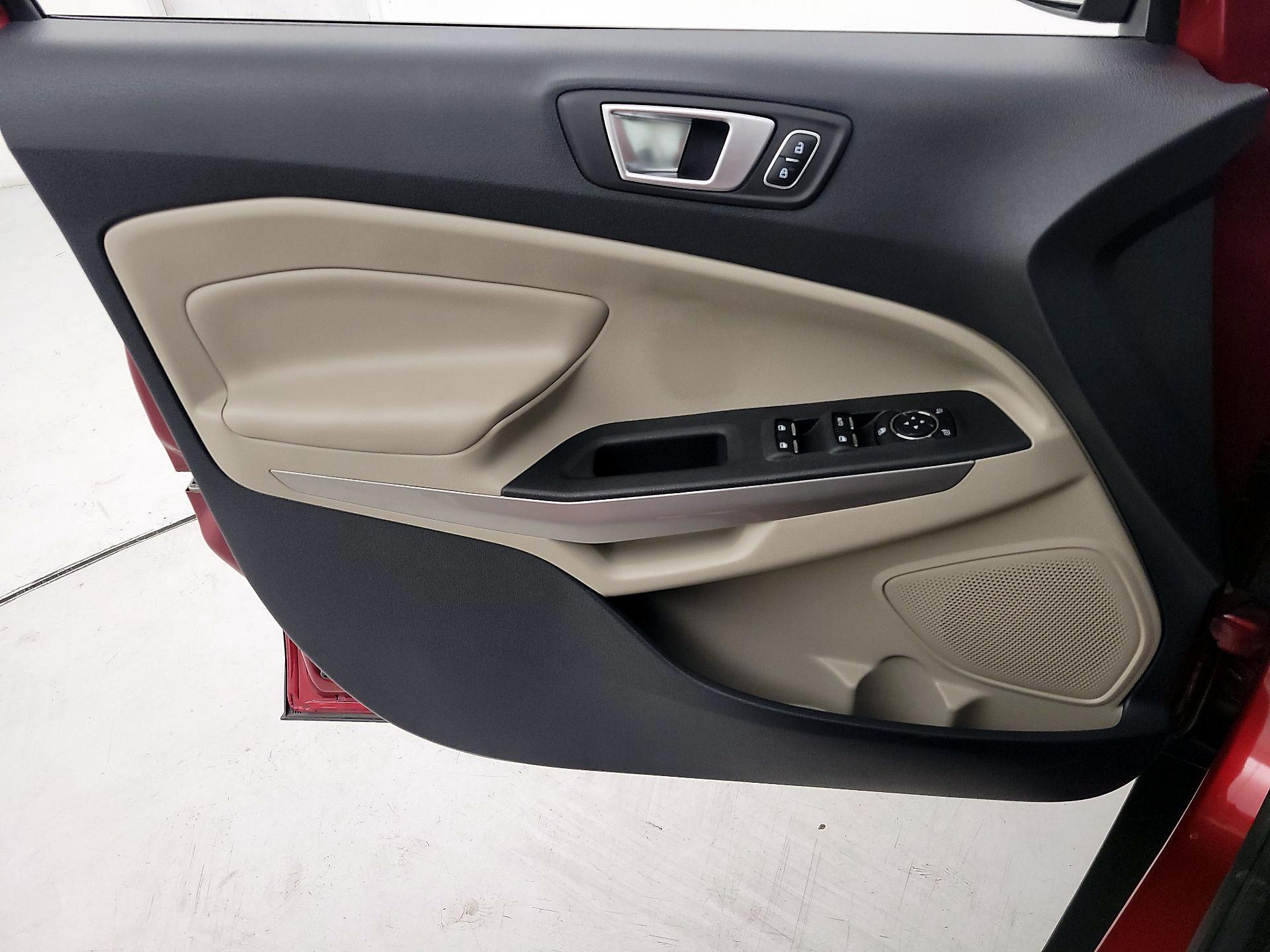 Thumbnail: 2019 Ford EcoSport - 12