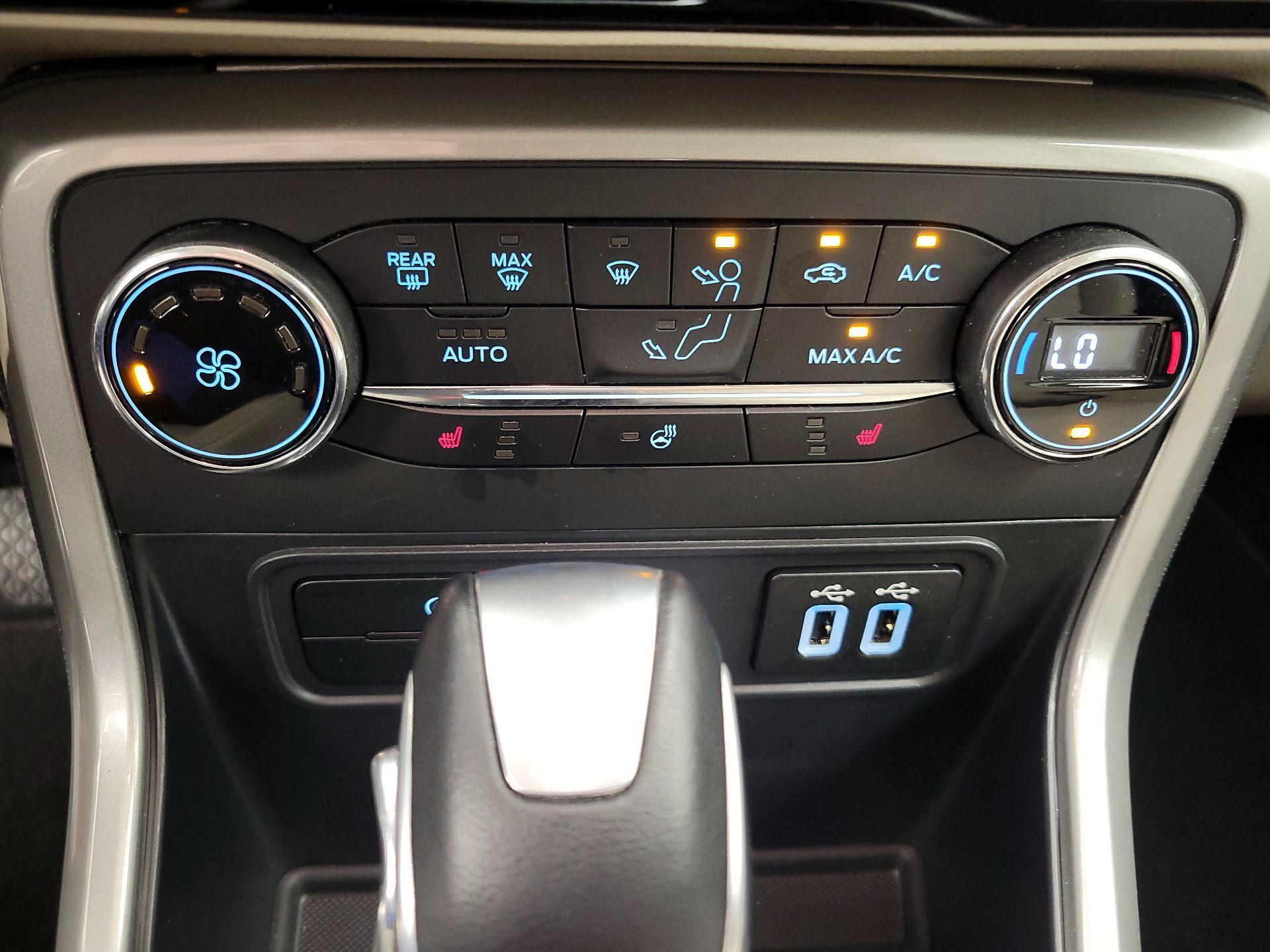 Thumbnail: 2019 Ford EcoSport - 17