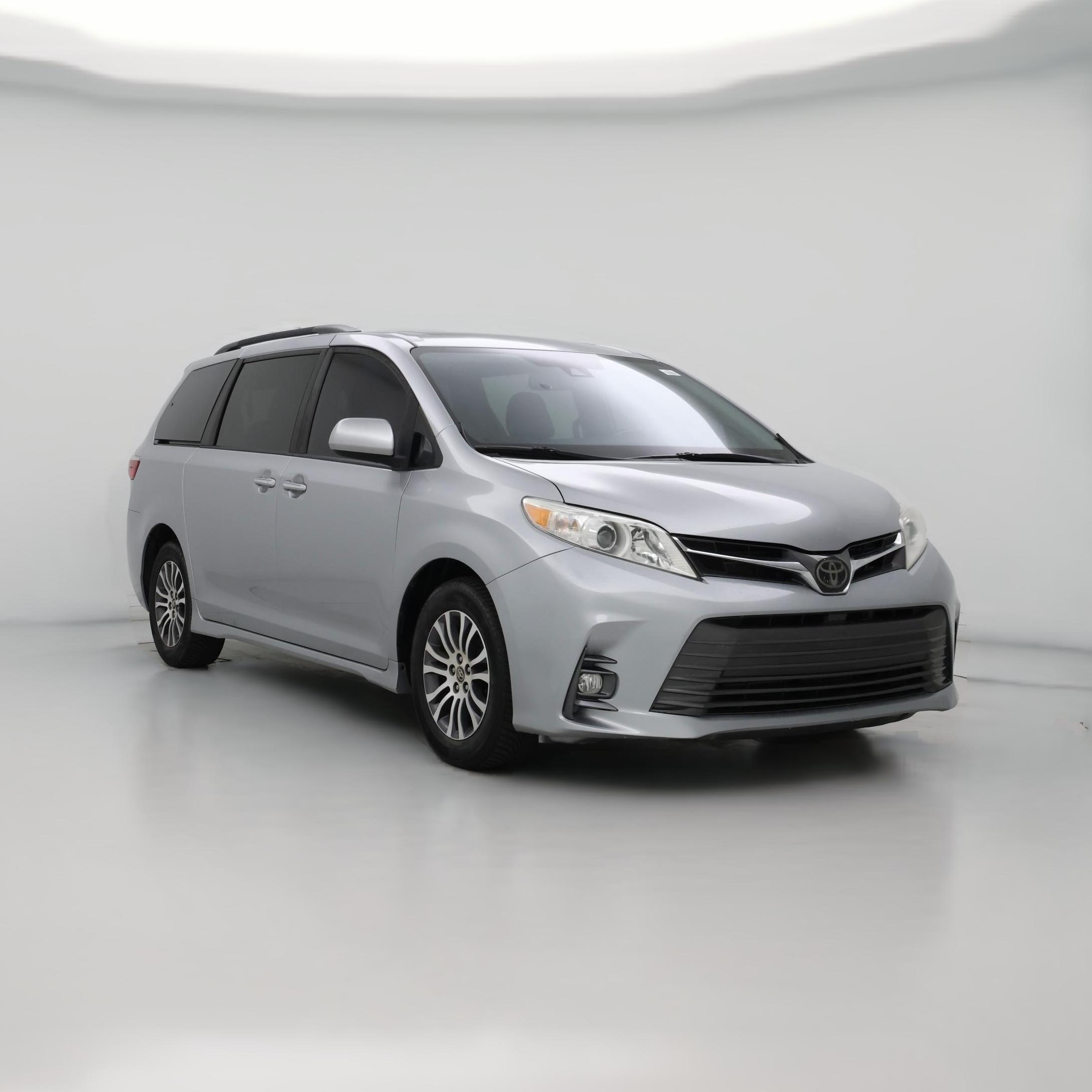 Thumbnail: 2019 Toyota Sienna - 1