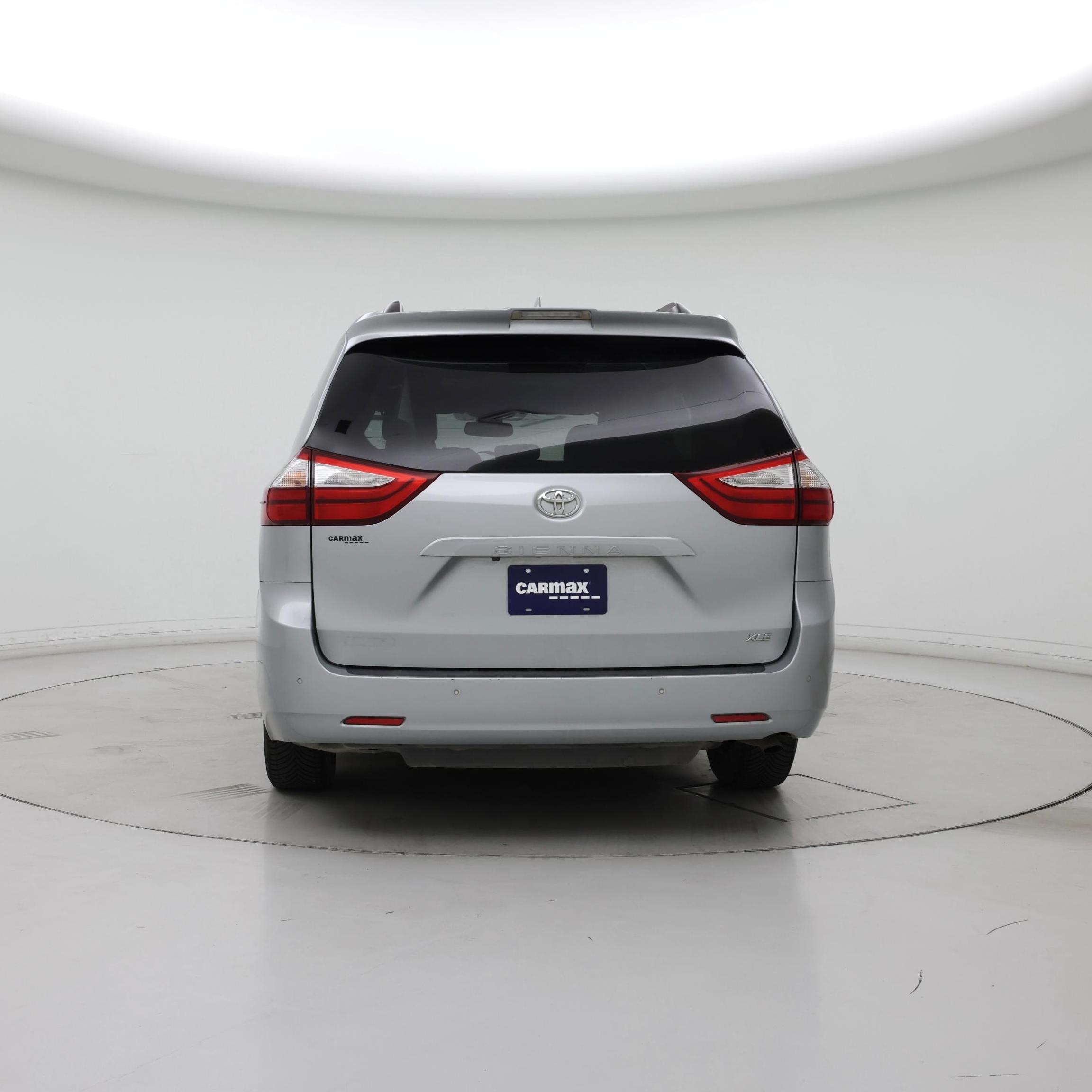 Thumbnail: 2019 Toyota Sienna - 6
