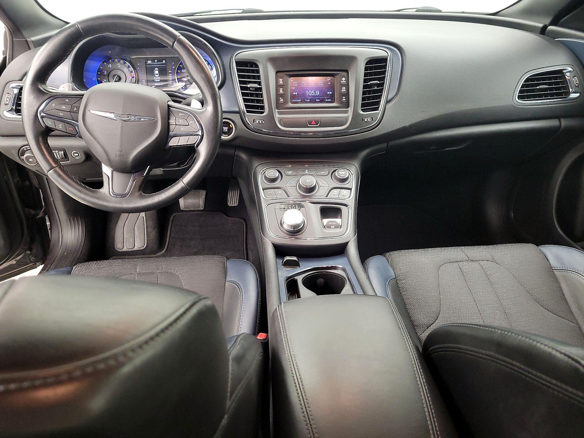 Thumbnail: 2015 Chrysler 200 - 9