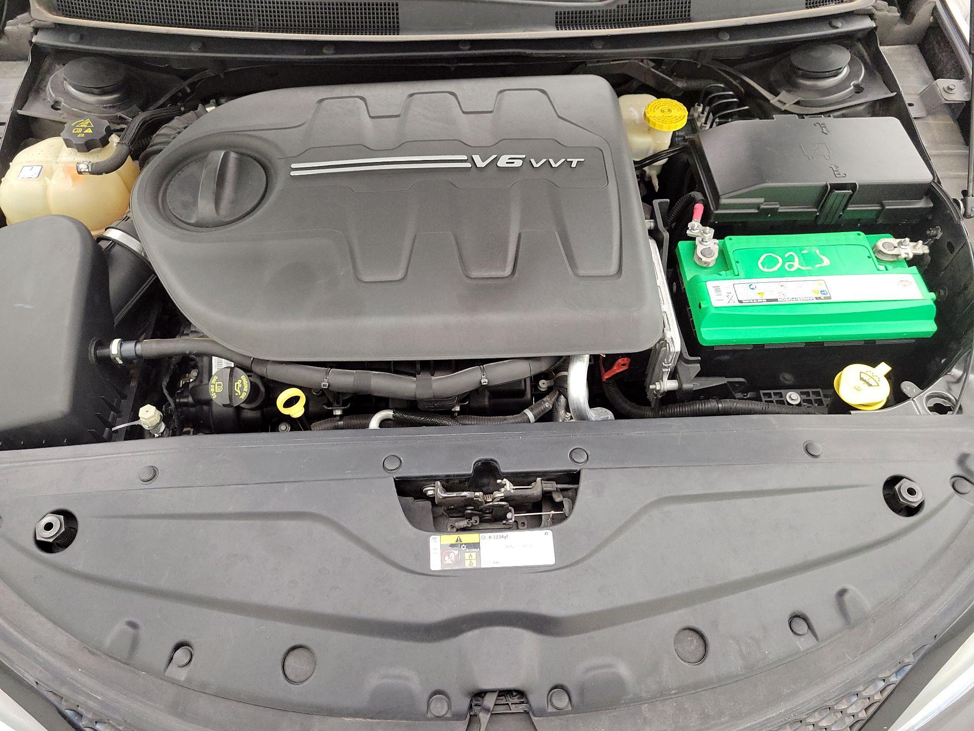 Thumbnail: 2015 Chrysler 200 - 19