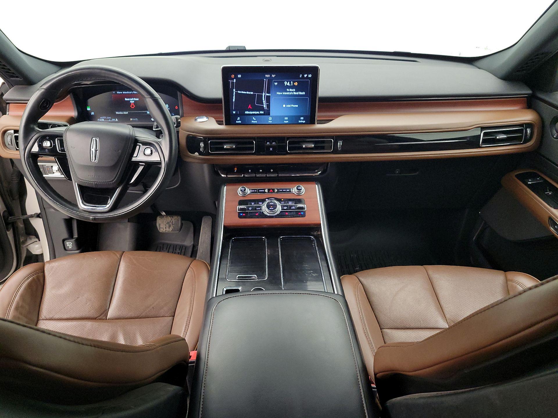 Thumbnail: 2022 Lincoln Aviator - 9