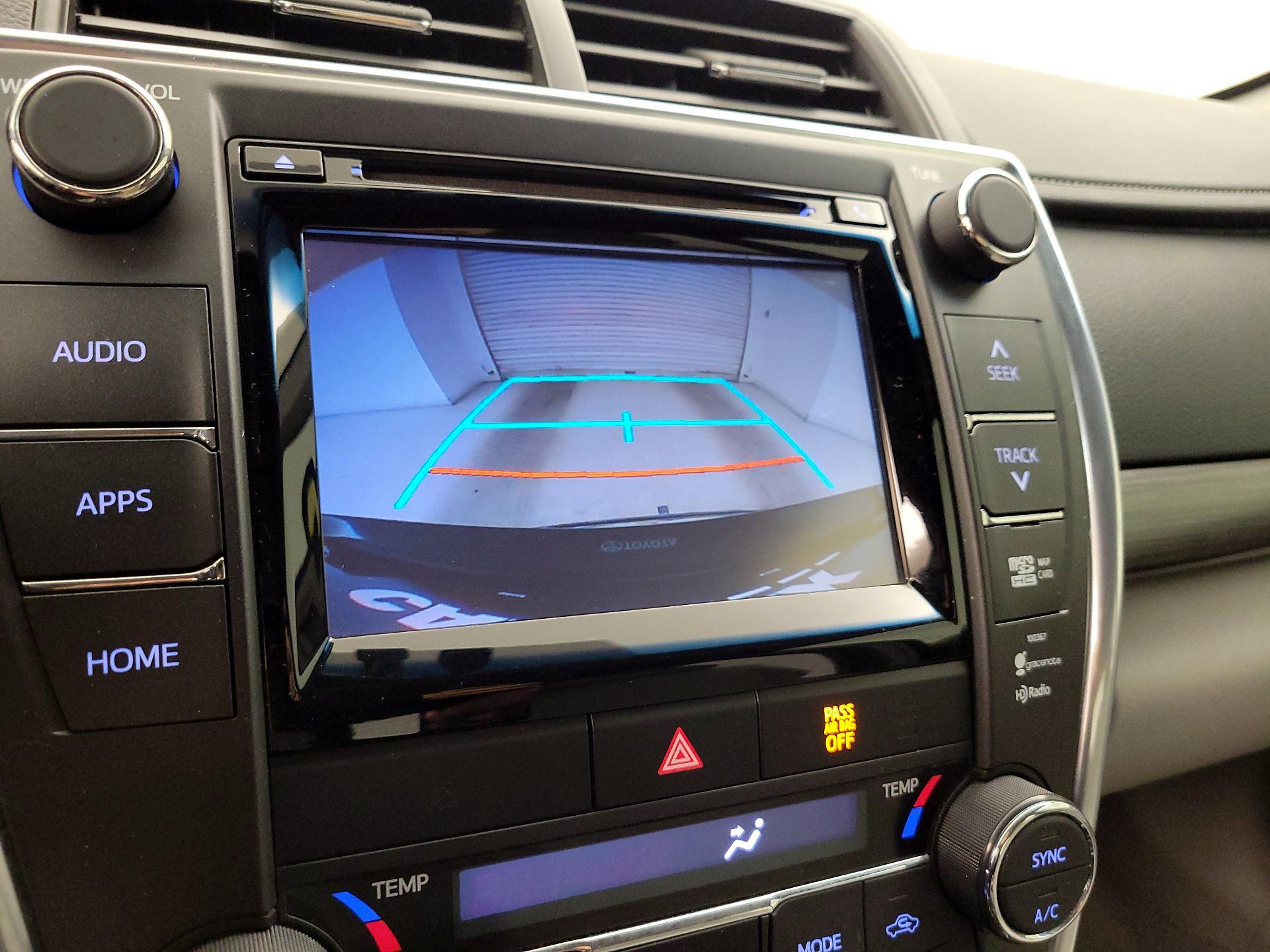 Thumbnail: 2015 Toyota Camry - 14