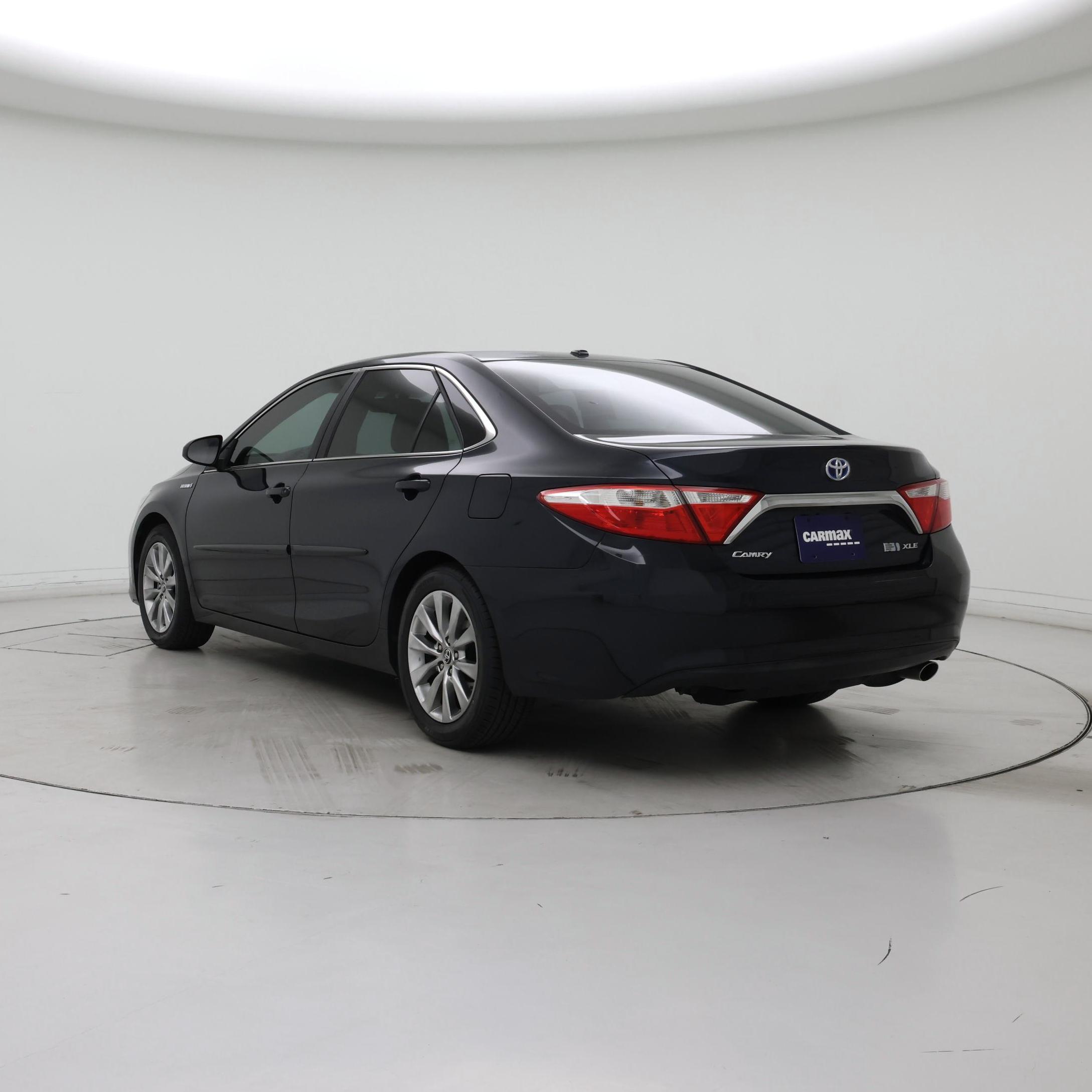 Thumbnail: 2015 Toyota Camry - 2