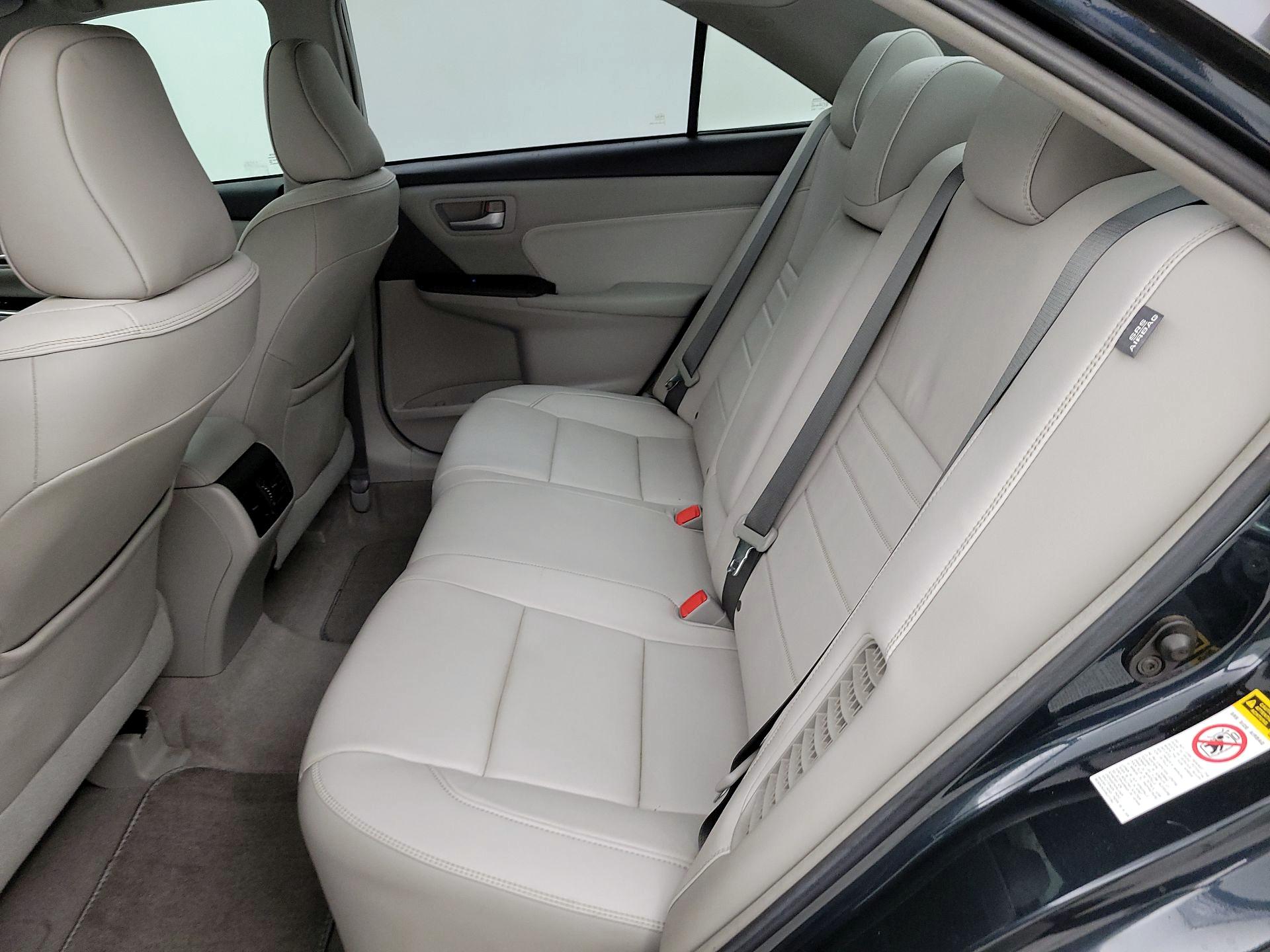 Thumbnail: 2015 Toyota Camry - 20