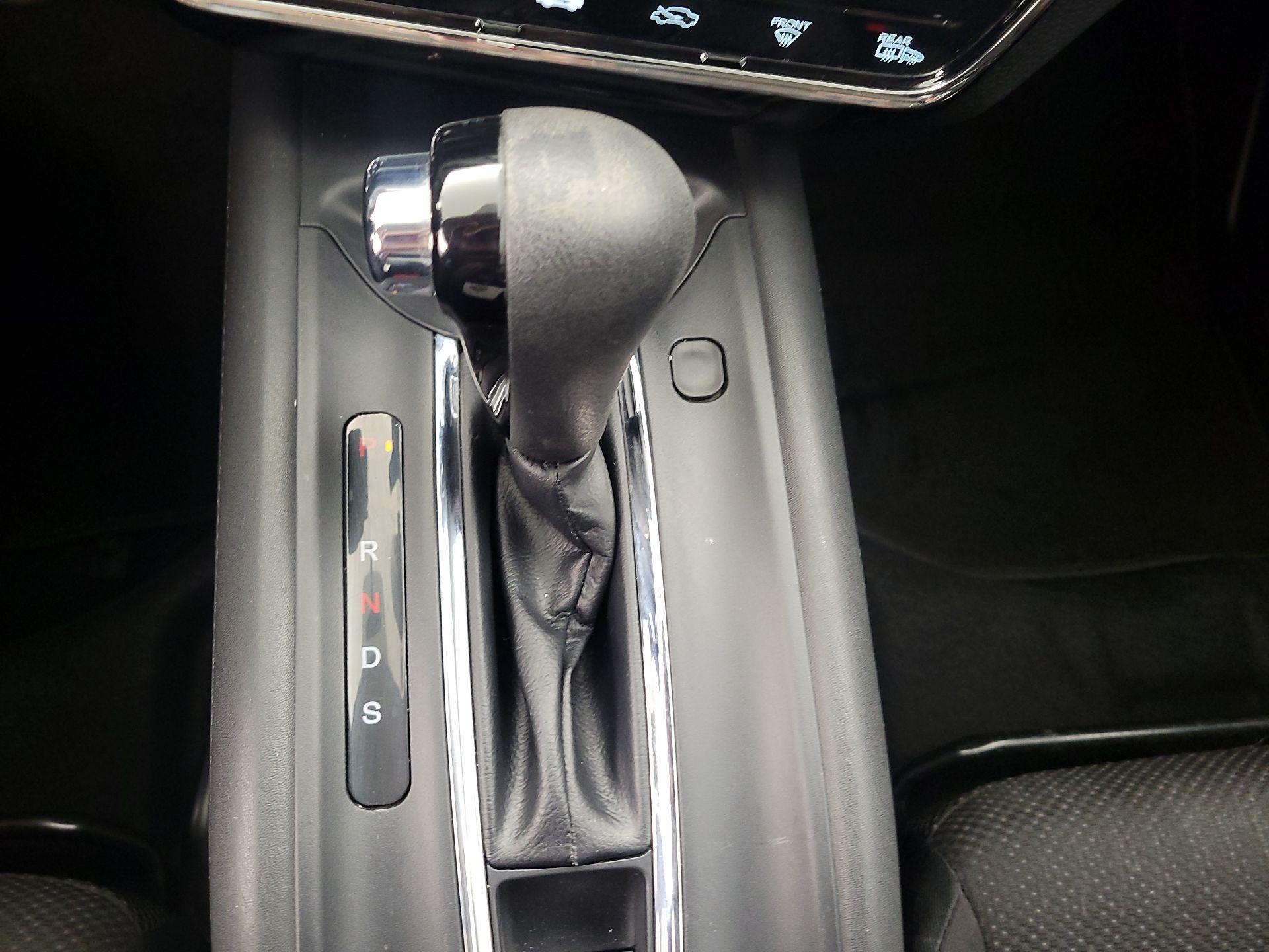 Thumbnail: 2017 Honda HR-V - 17
