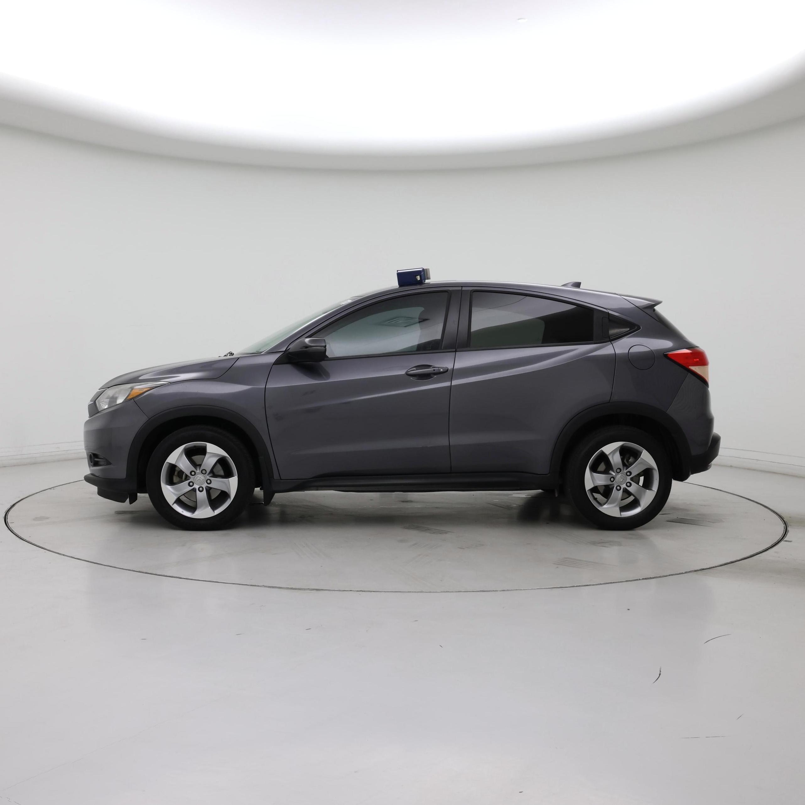 Thumbnail: 2017 Honda HR-V - 3