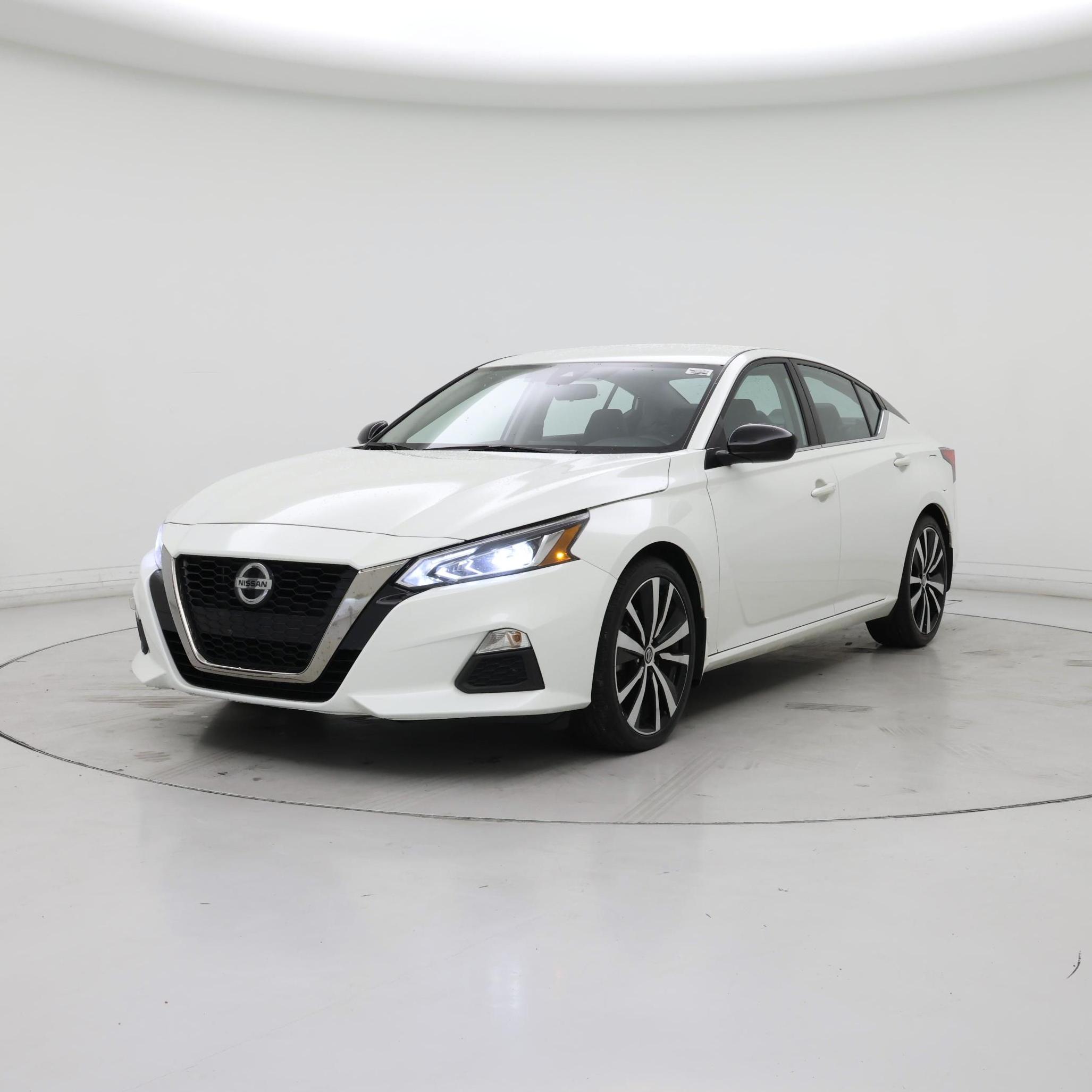 Thumbnail: 2022 Nissan Altima - 4