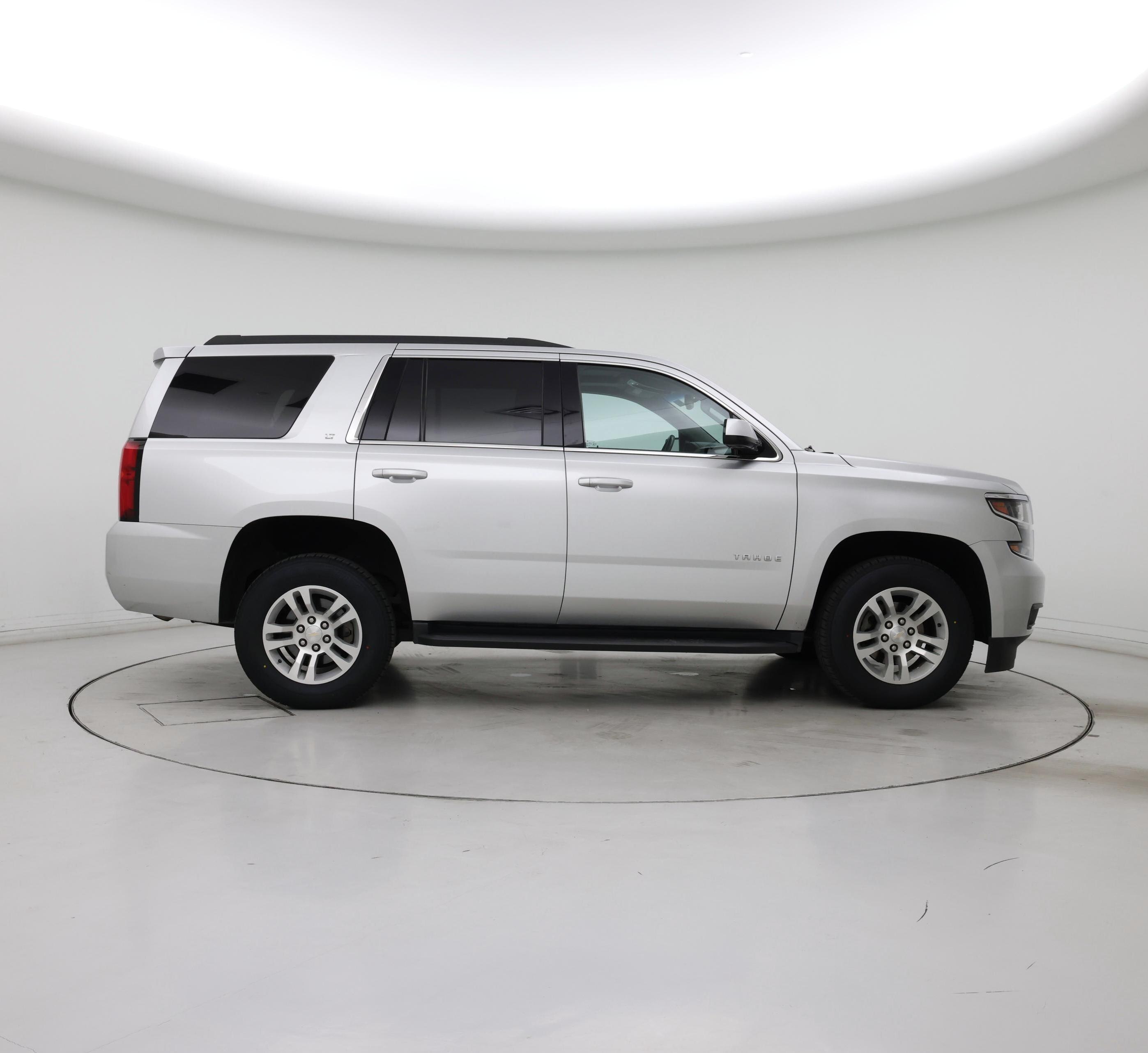 Thumbnail: 2018 Chevrolet Tahoe - 7