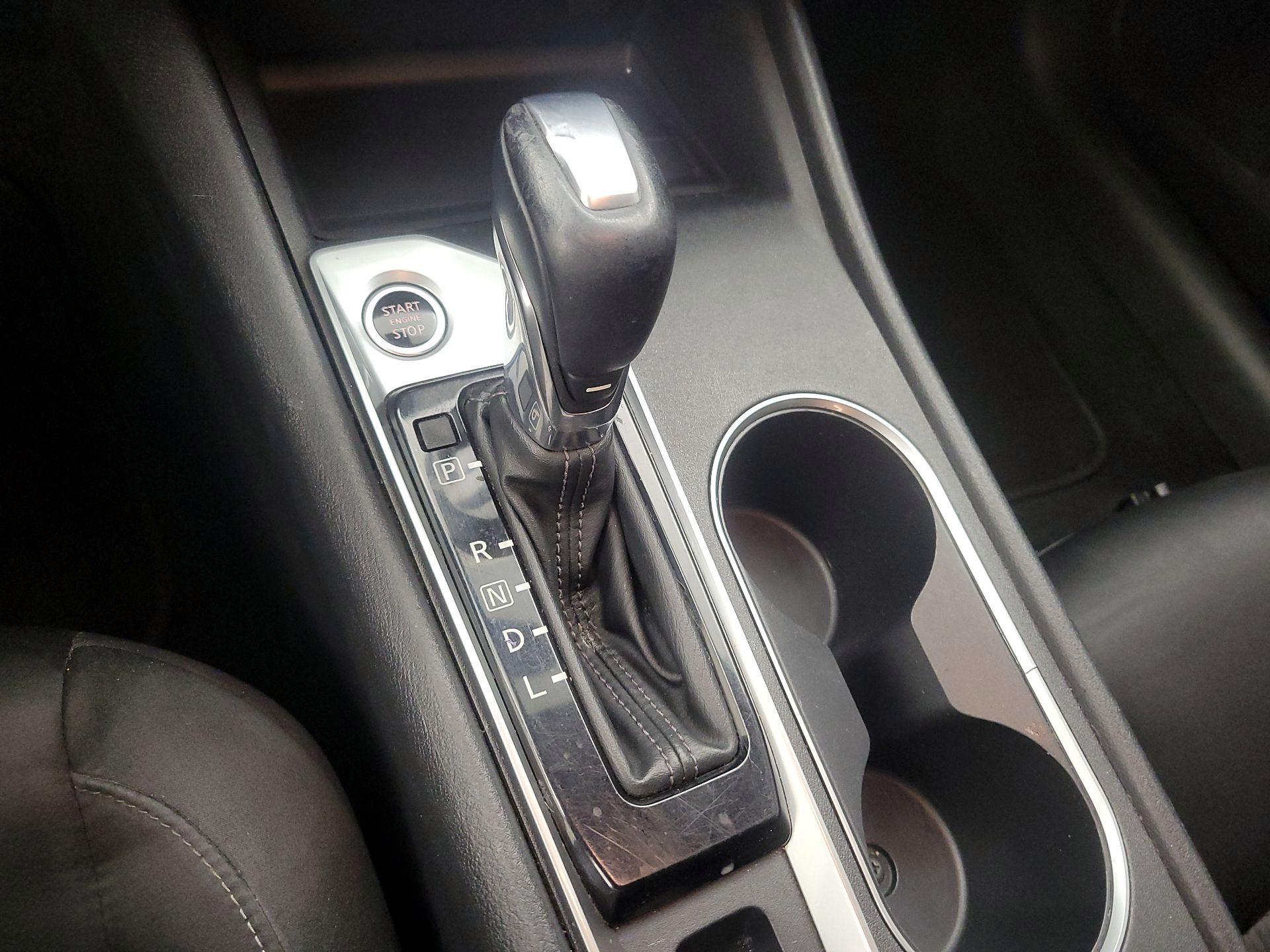 Thumbnail: 2019 Nissan Altima - 15