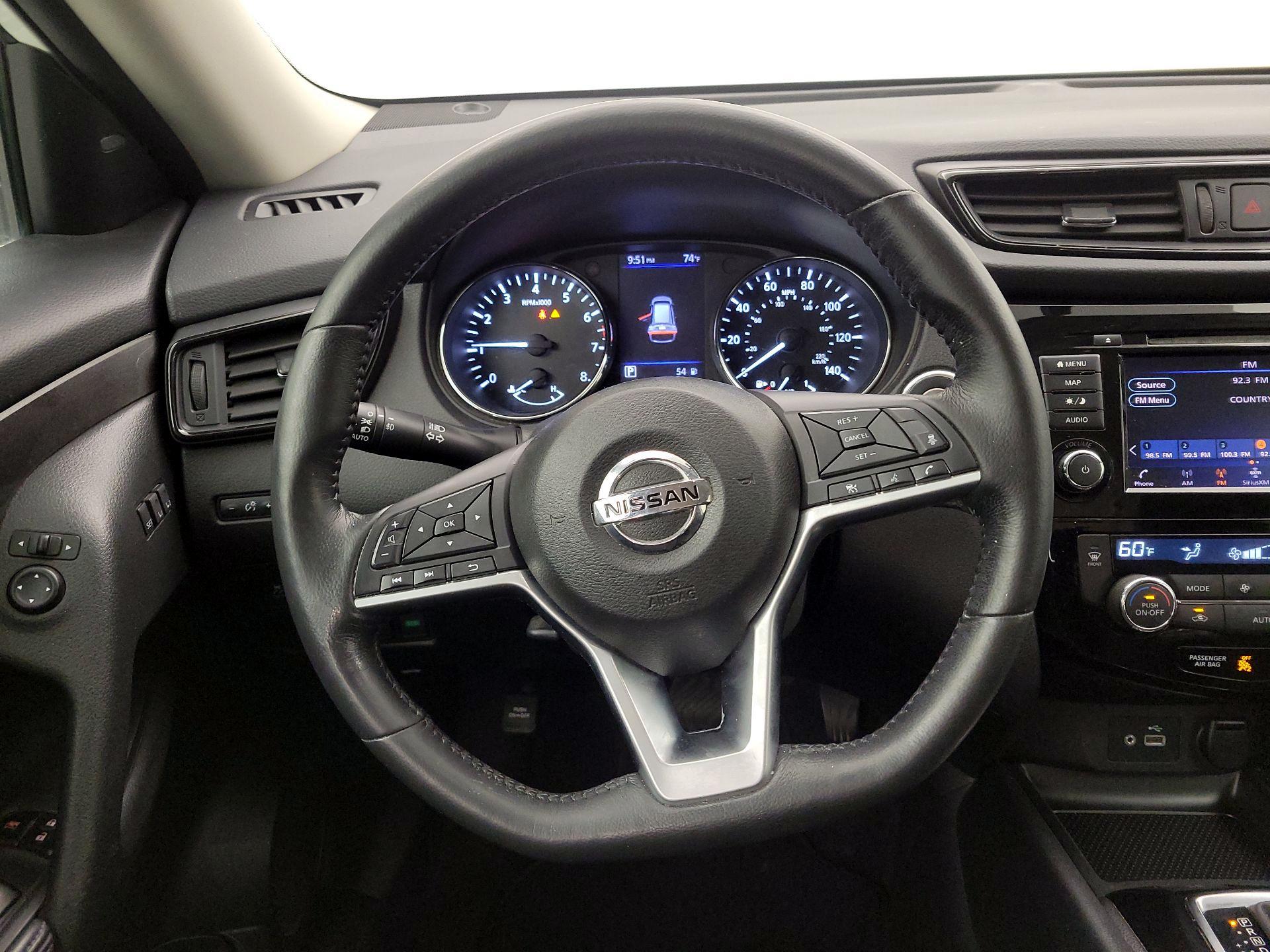 Thumbnail: 2018 Nissan Rogue - 10