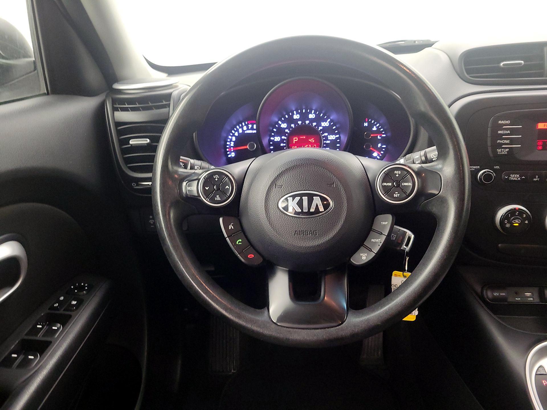 Thumbnail: 2016 Kia Soul - 10