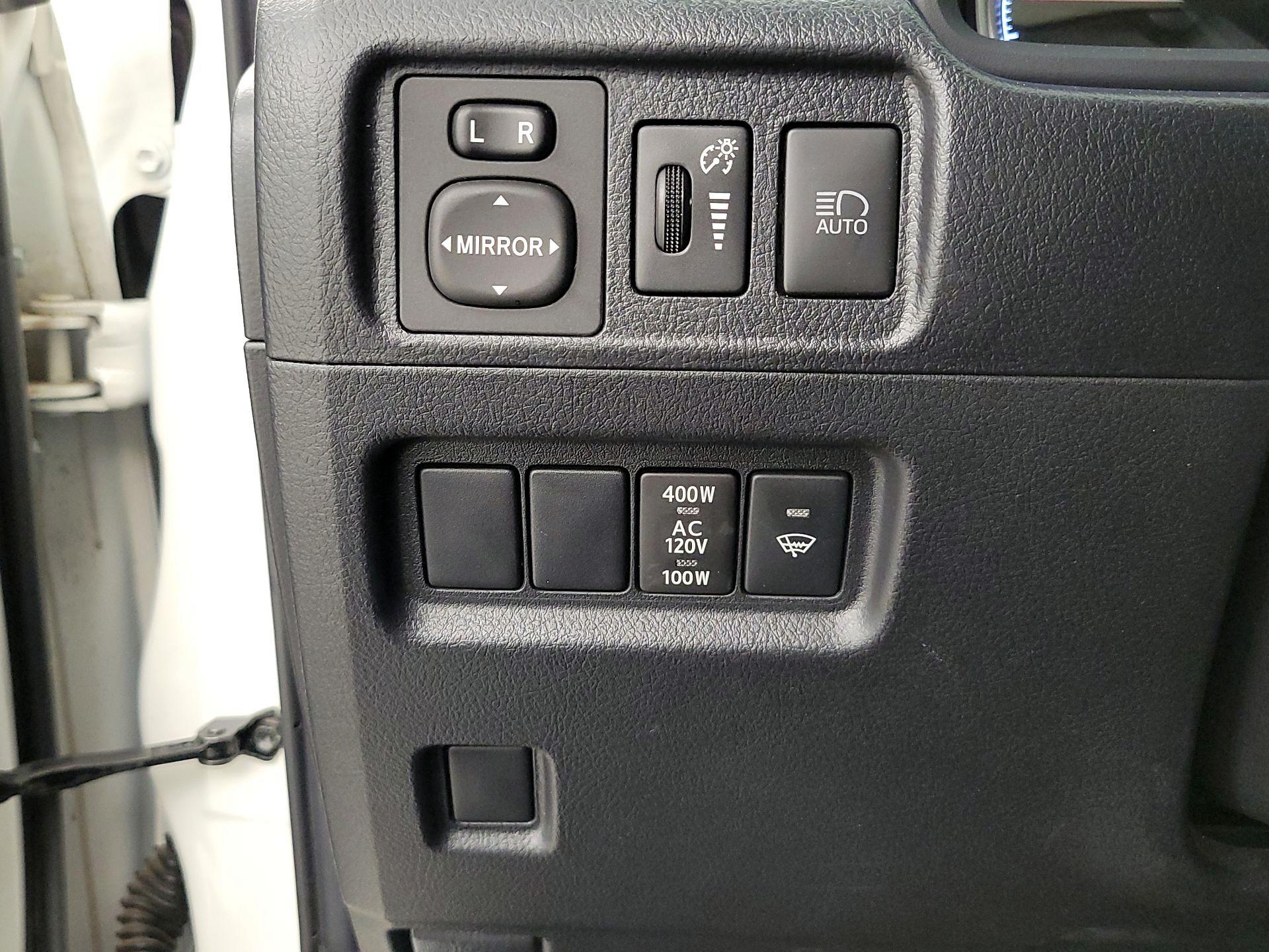 Thumbnail: 2023 Toyota 4Runner - 13