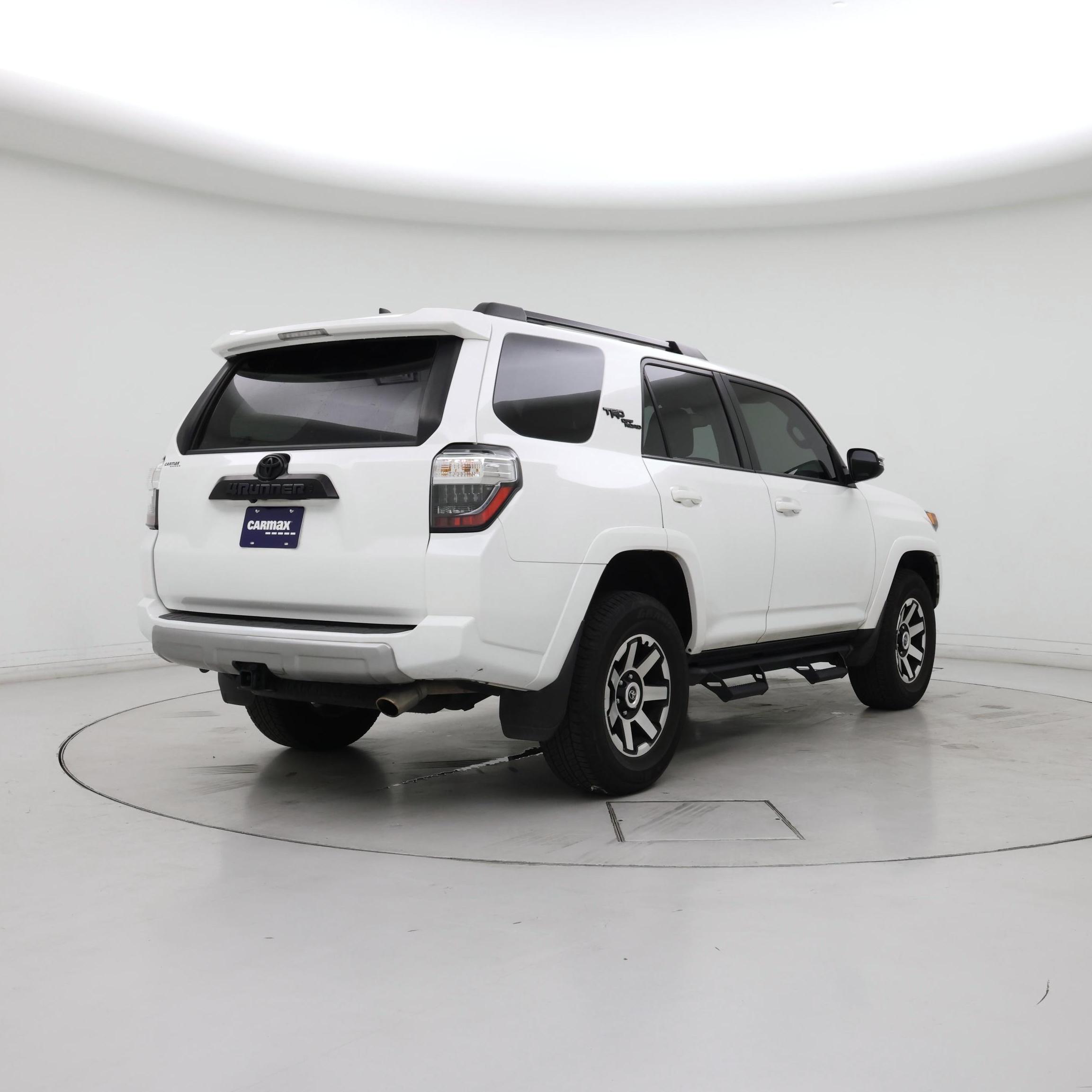 Thumbnail: 2023 Toyota 4Runner - 8