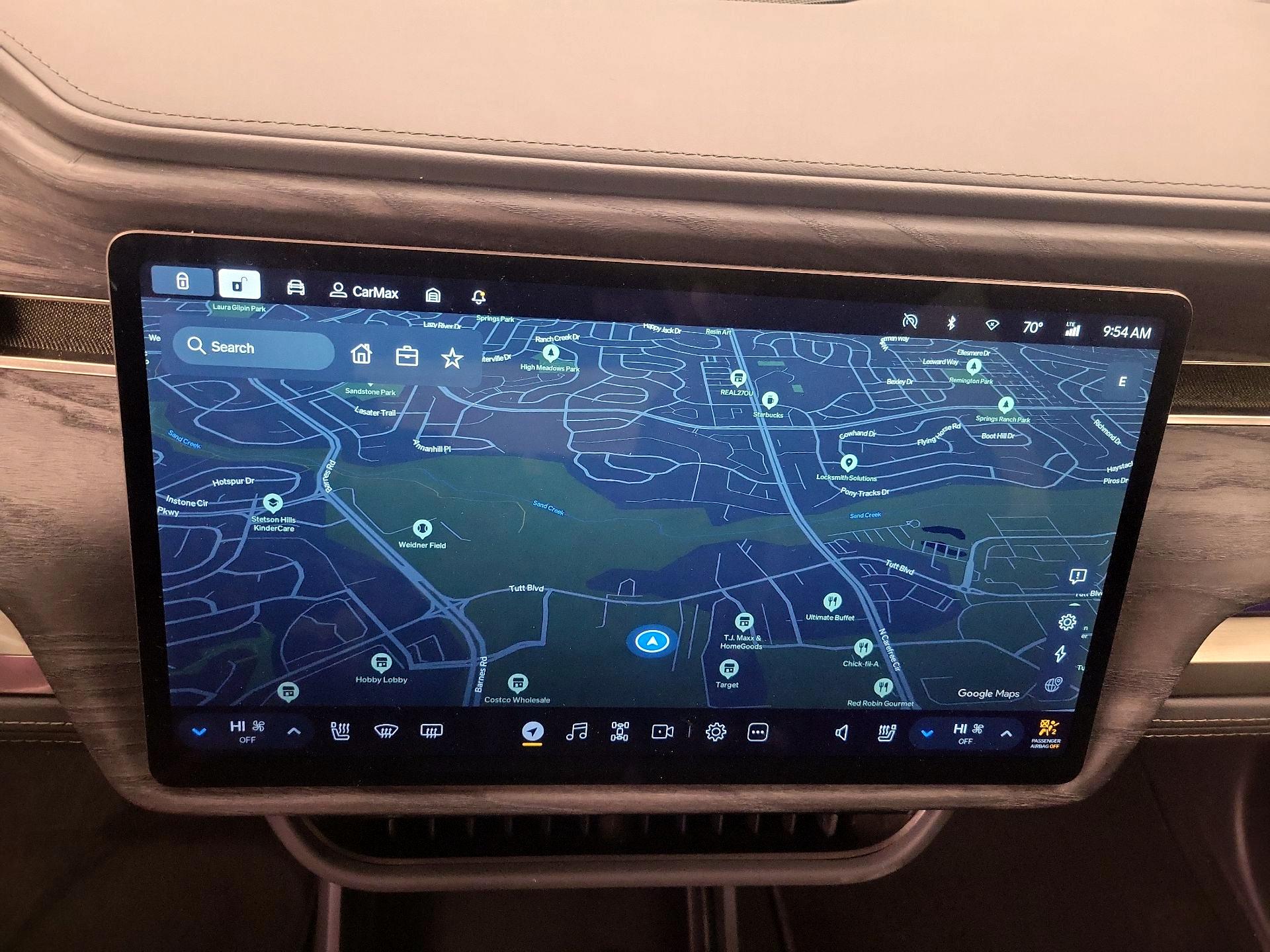 Thumbnail: 2023 Rivian R1T - 14