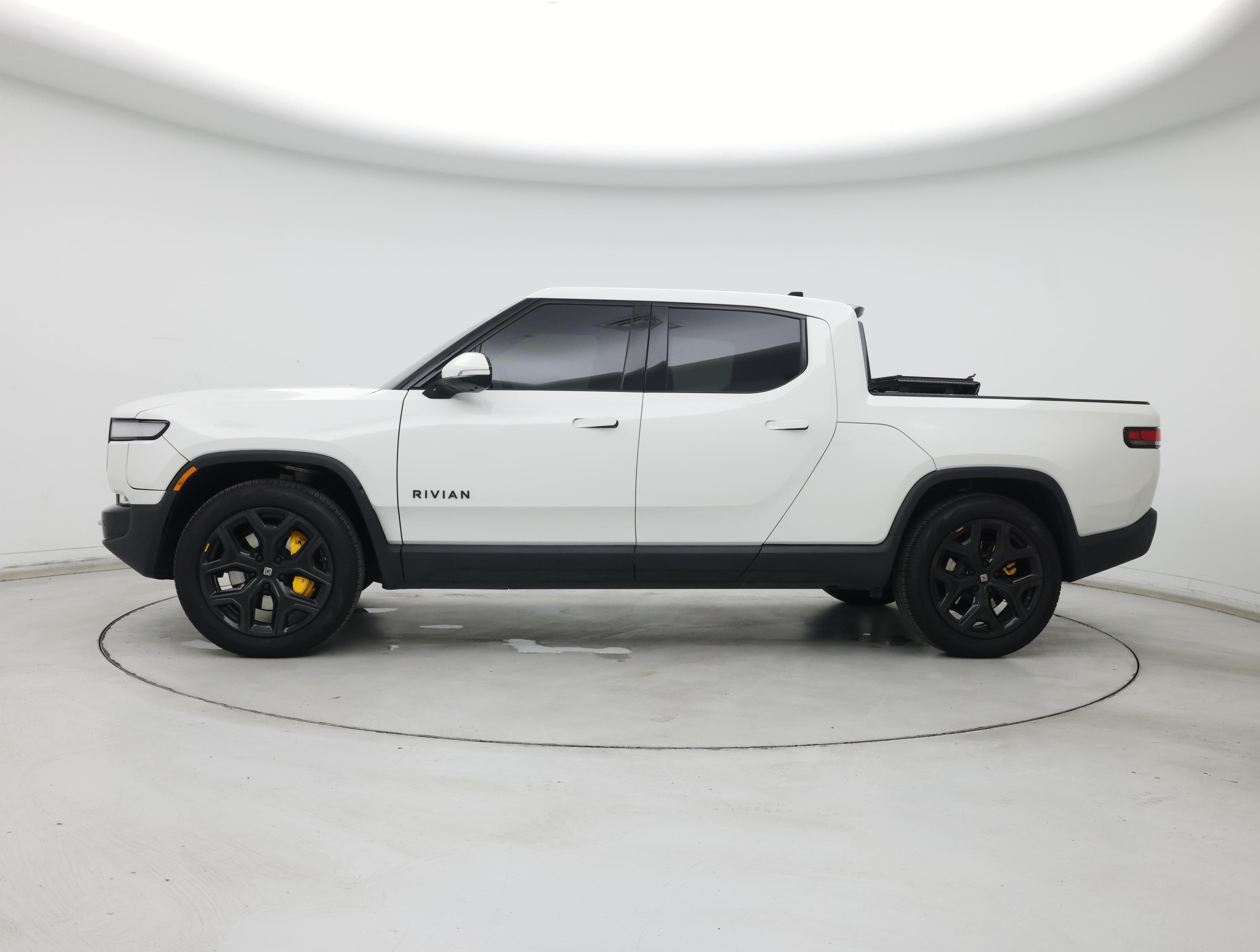 Thumbnail: 2023 Rivian R1T - 3