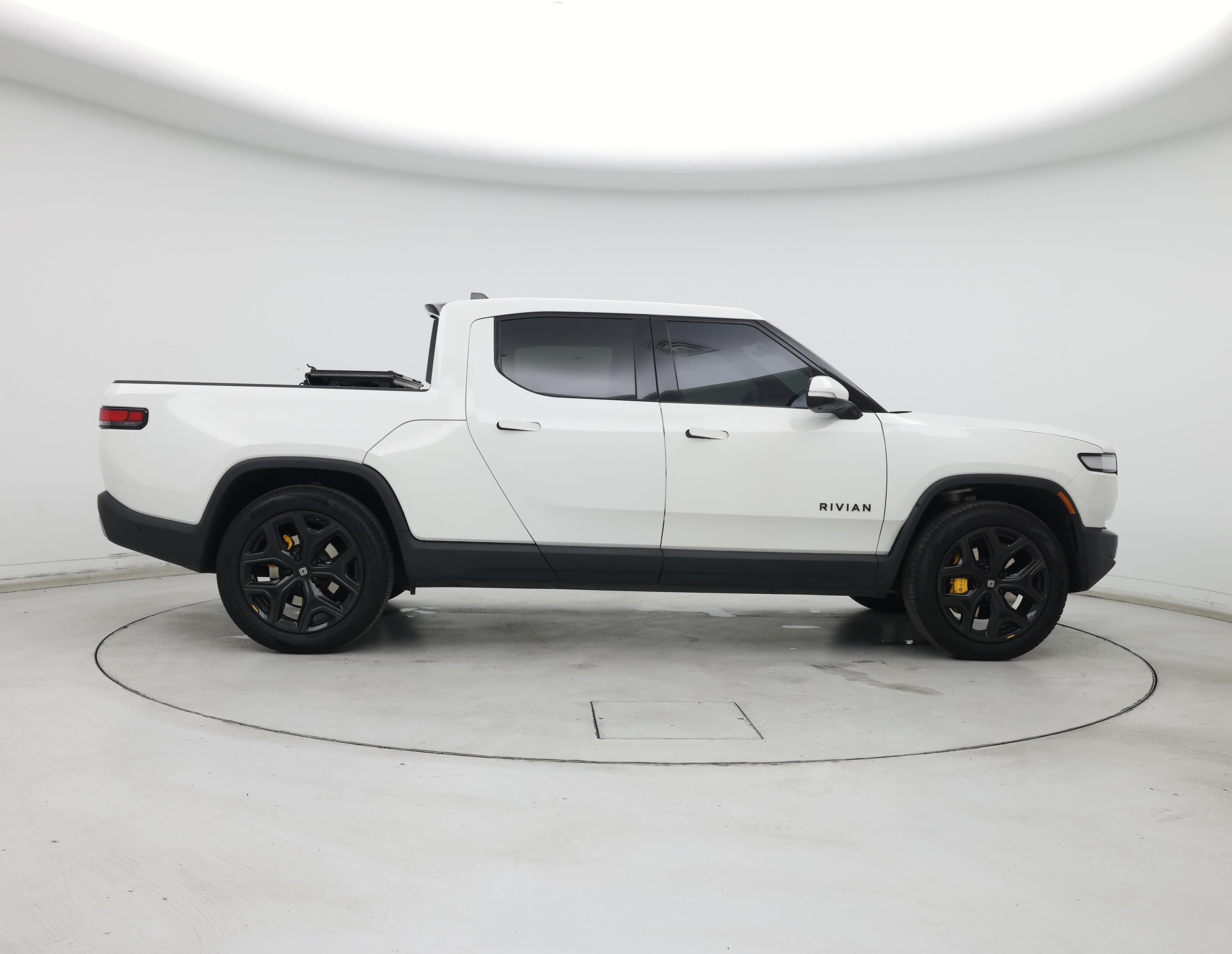 Thumbnail: 2023 Rivian R1T - 7