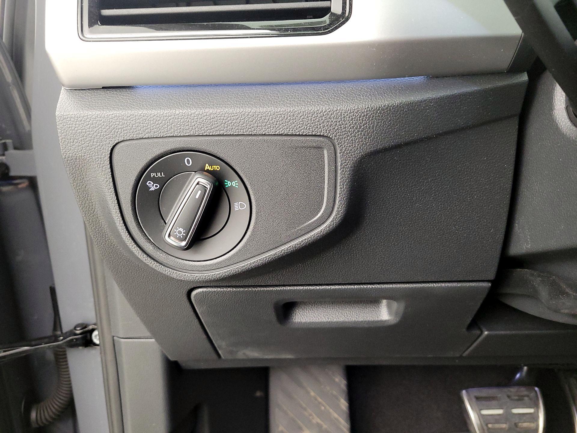 Thumbnail: 2023 Volkswagen Atlas - 13