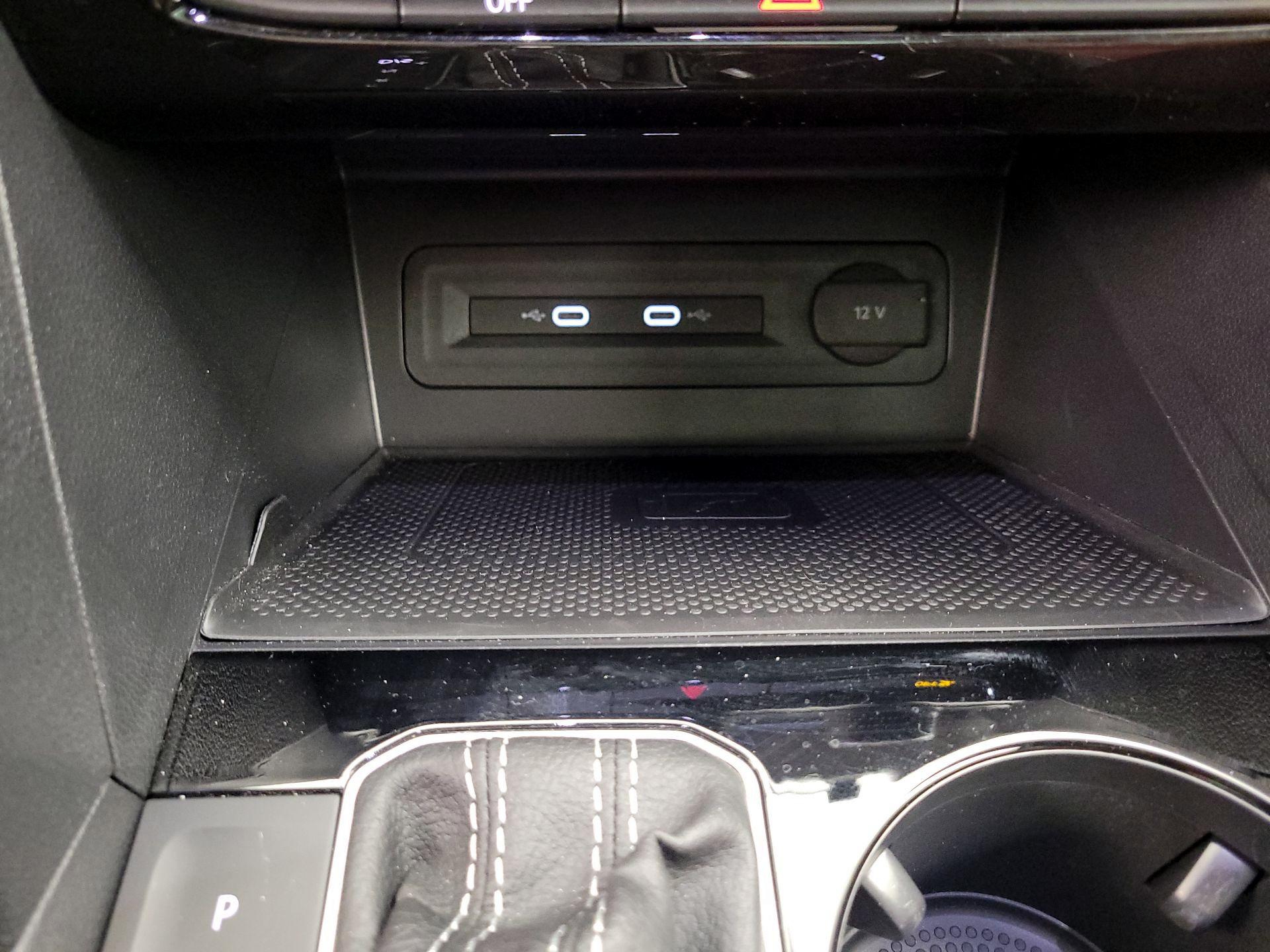 Thumbnail: 2023 Volkswagen Atlas - 19