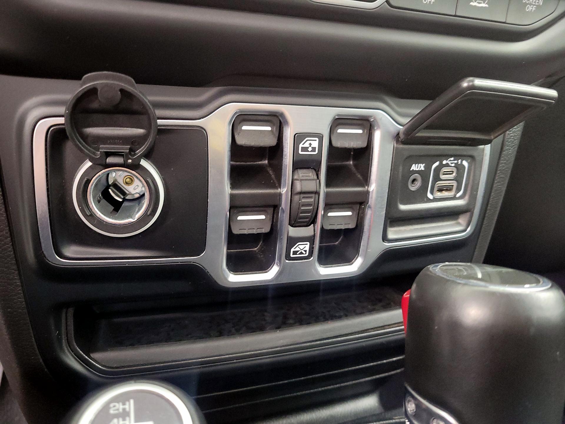 Thumbnail: 2023 Jeep Gladiator - 19