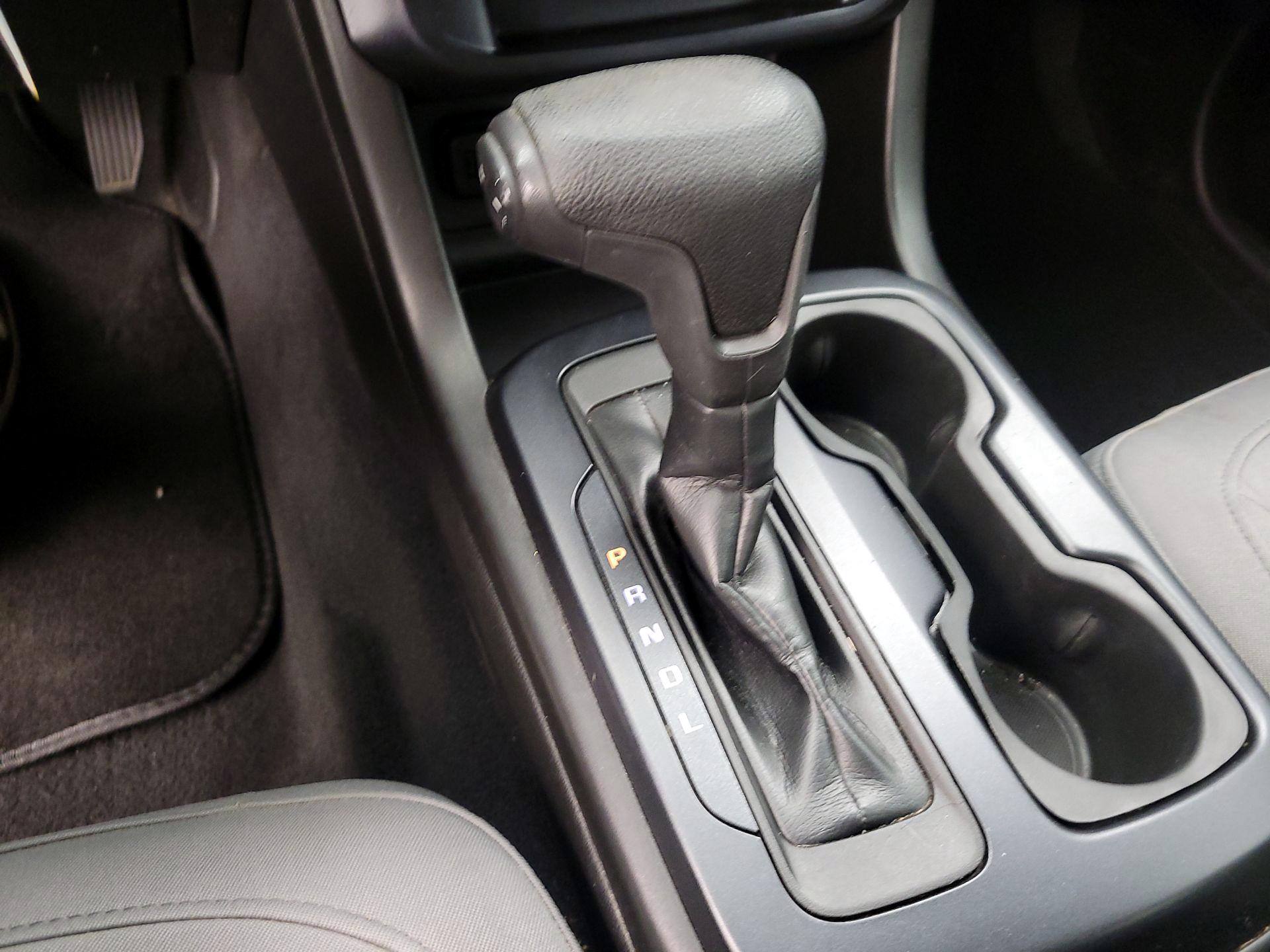 Thumbnail: 2021 Chevrolet Colorado - 15