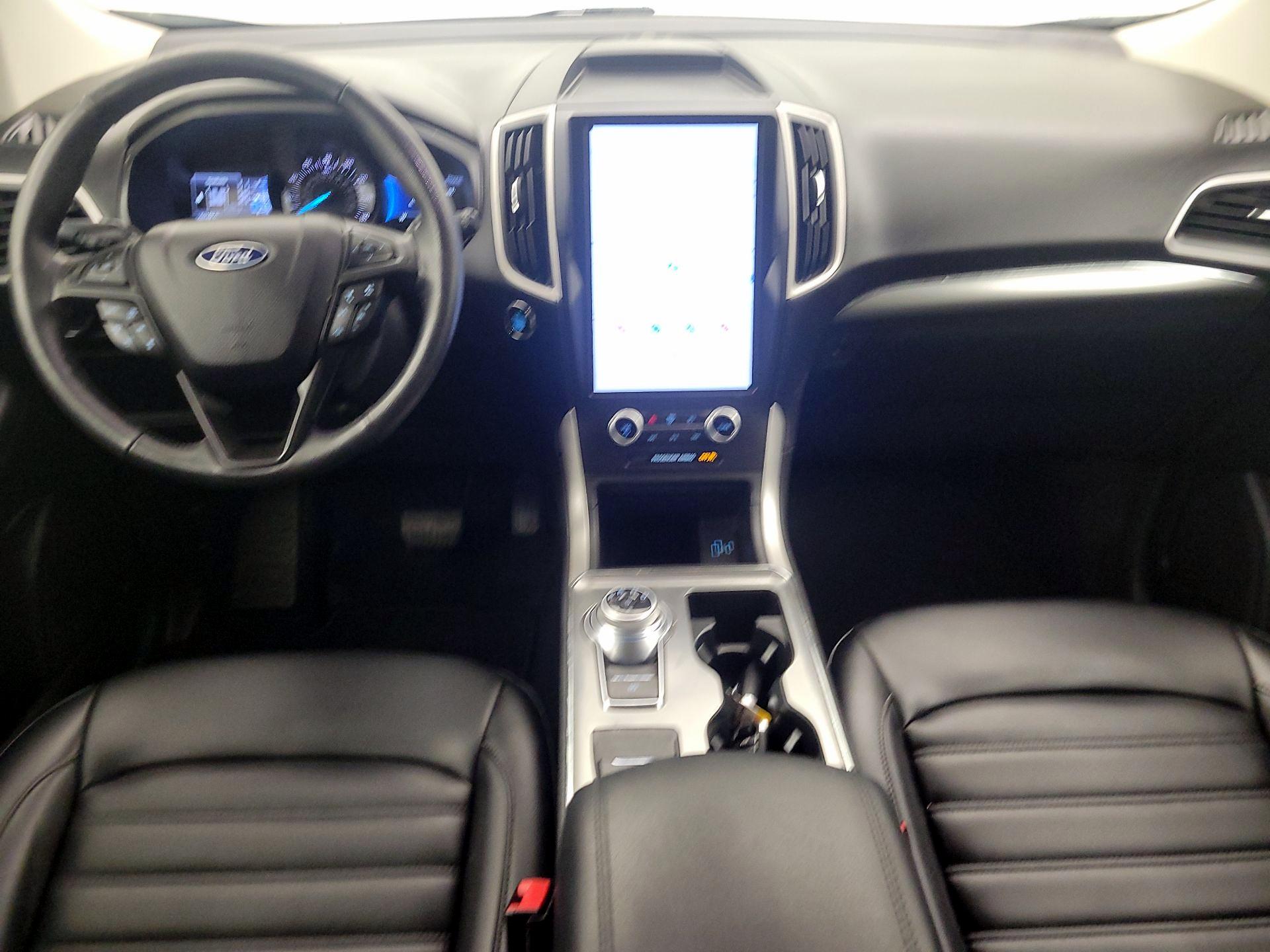 Thumbnail: 2022 Ford Edge - 9