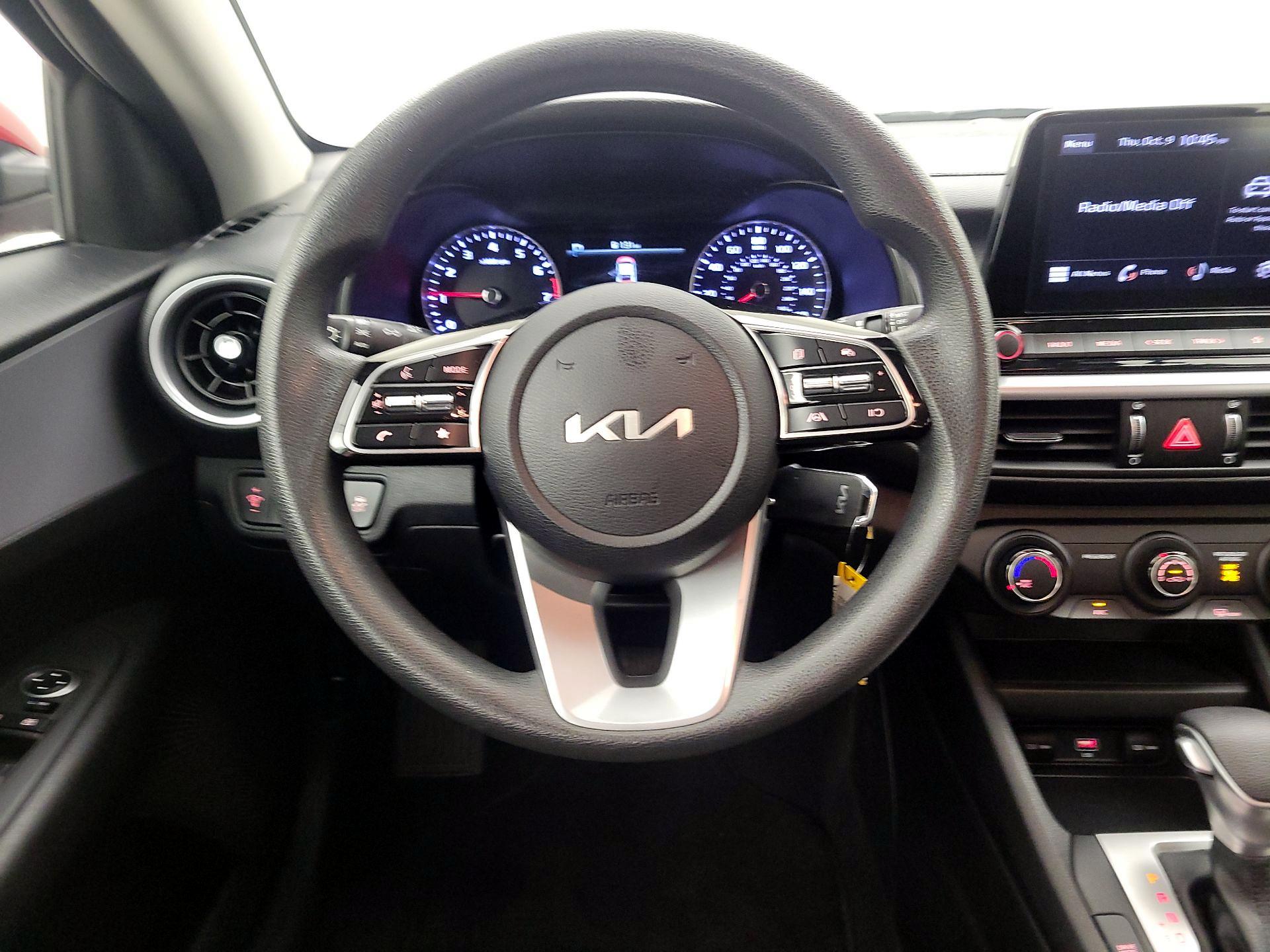 Thumbnail: 2023 Kia Forte - 10