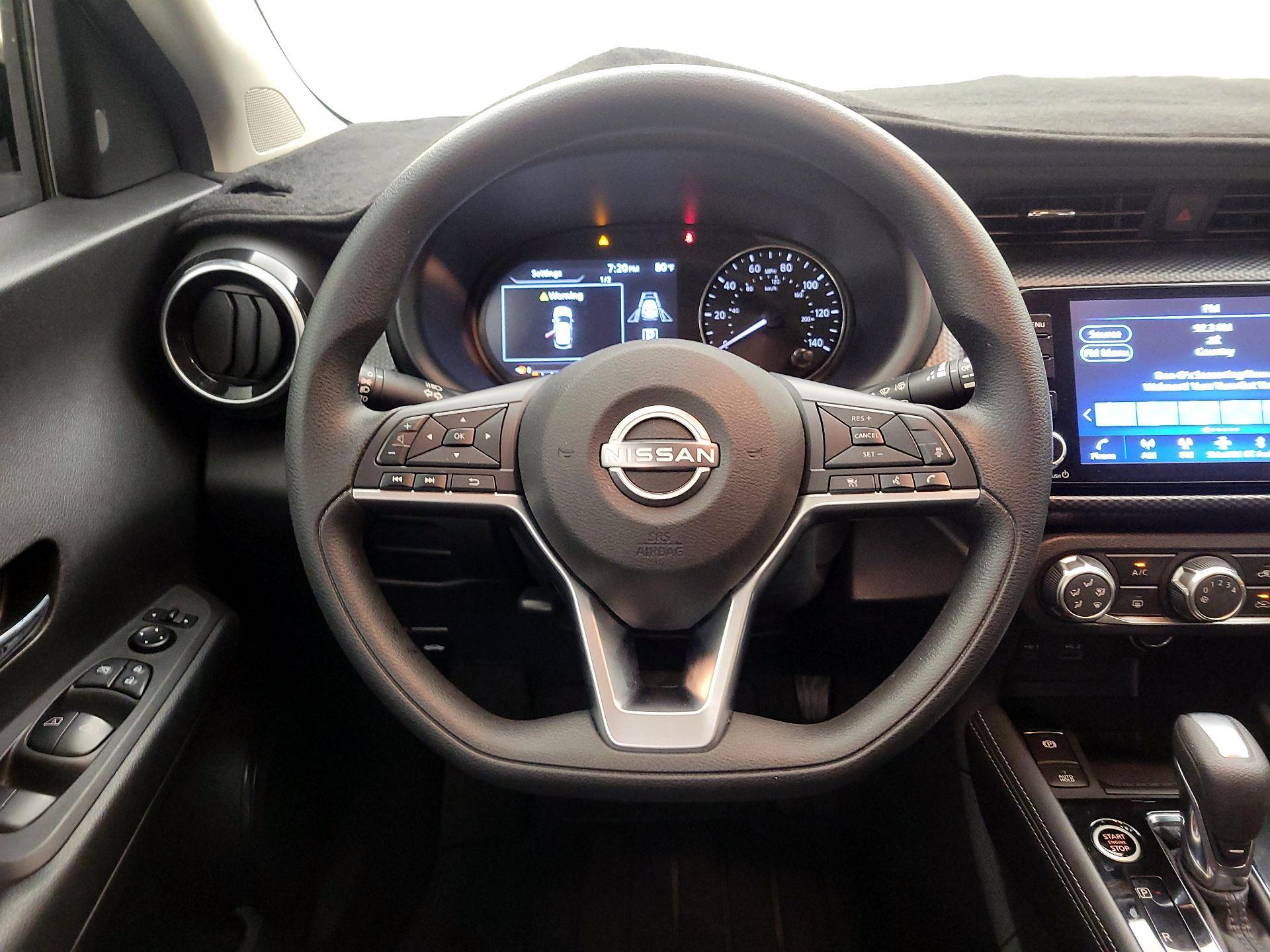 Thumbnail: 2023 Nissan Kicks - 10