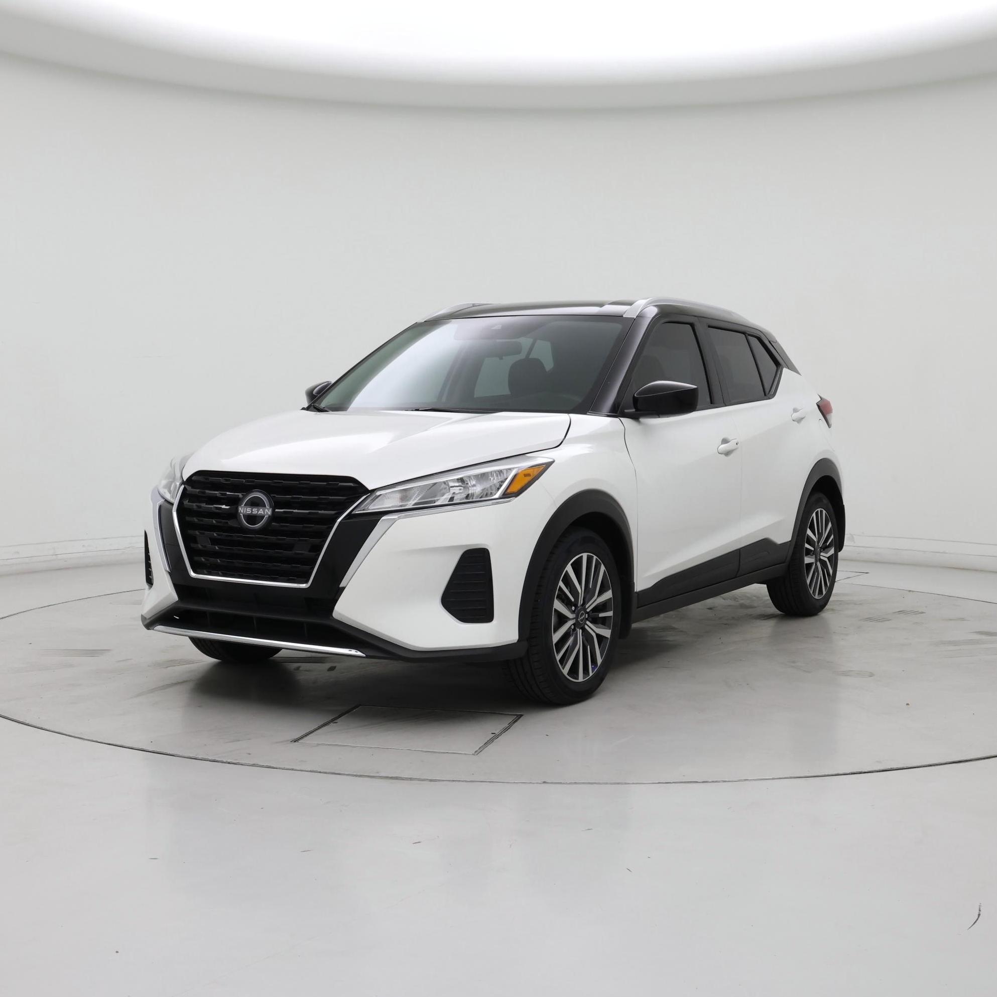 Thumbnail: 2023 Nissan Kicks - 4