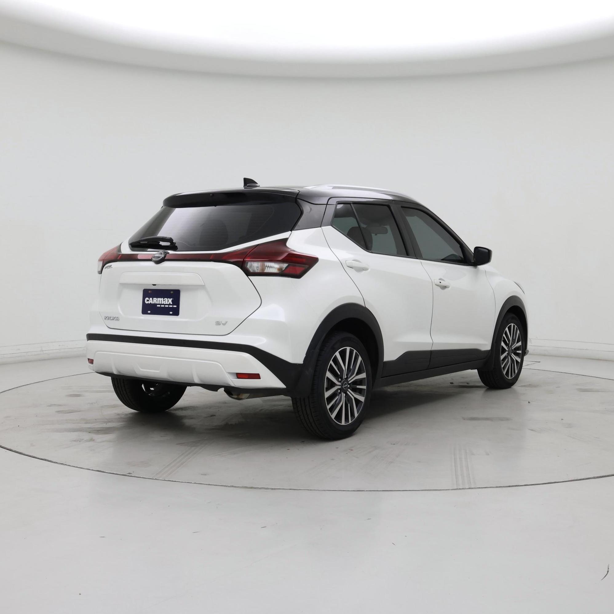 Thumbnail: 2023 Nissan Kicks - 8
