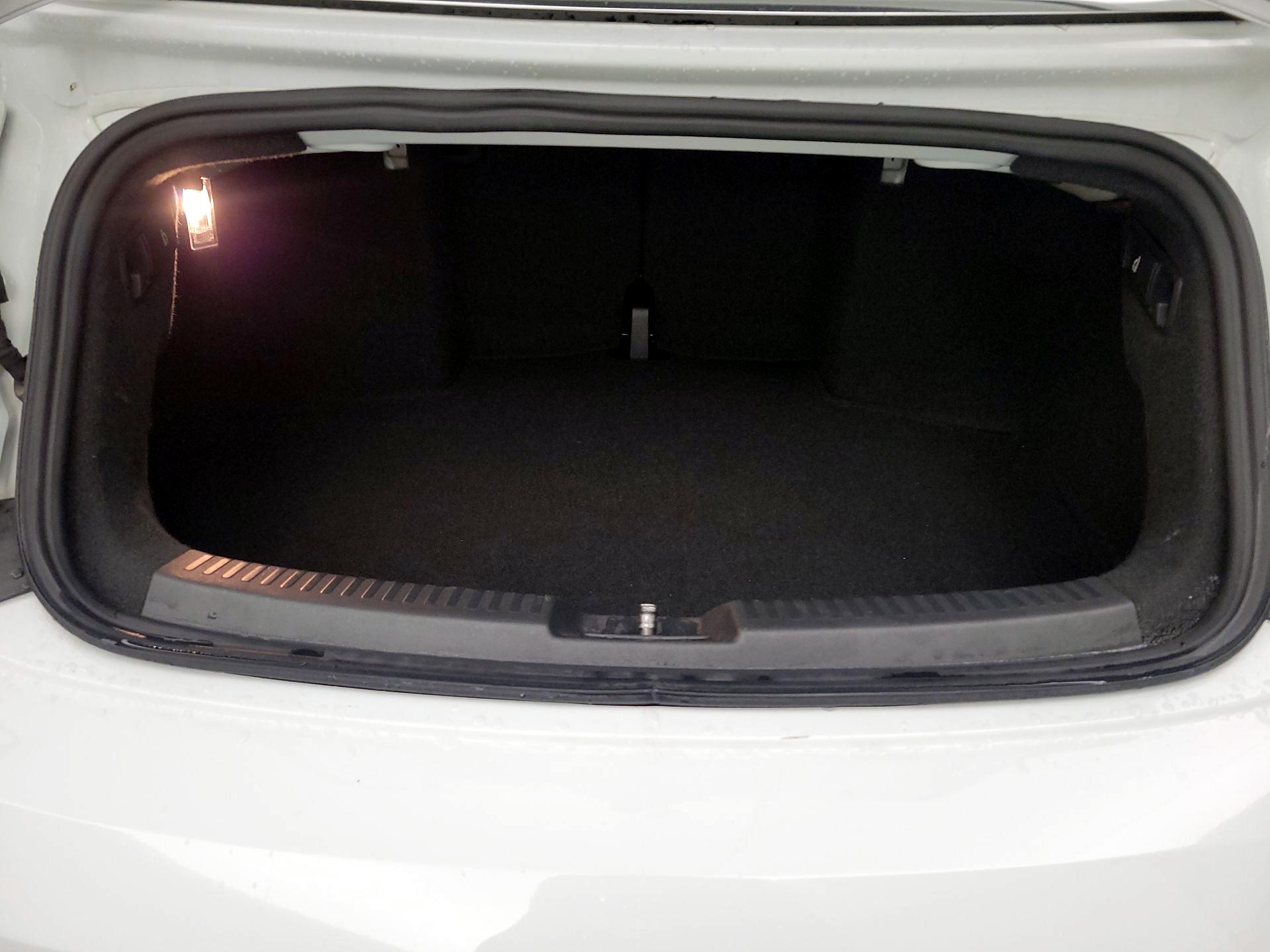 Thumbnail: 2019 Volkswagen Beetle - 19