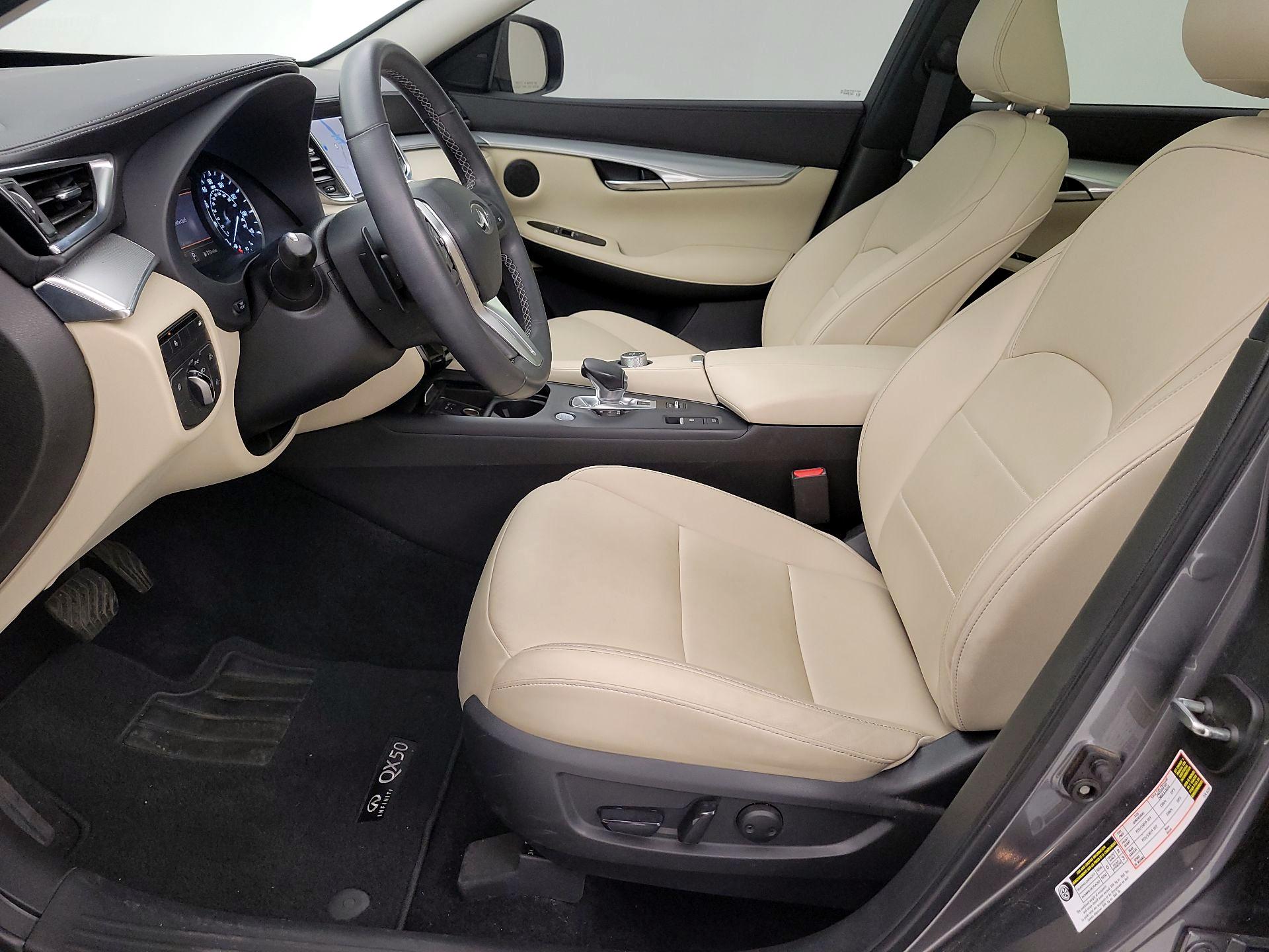 Thumbnail: 2020 INFINITI QX50 - 11