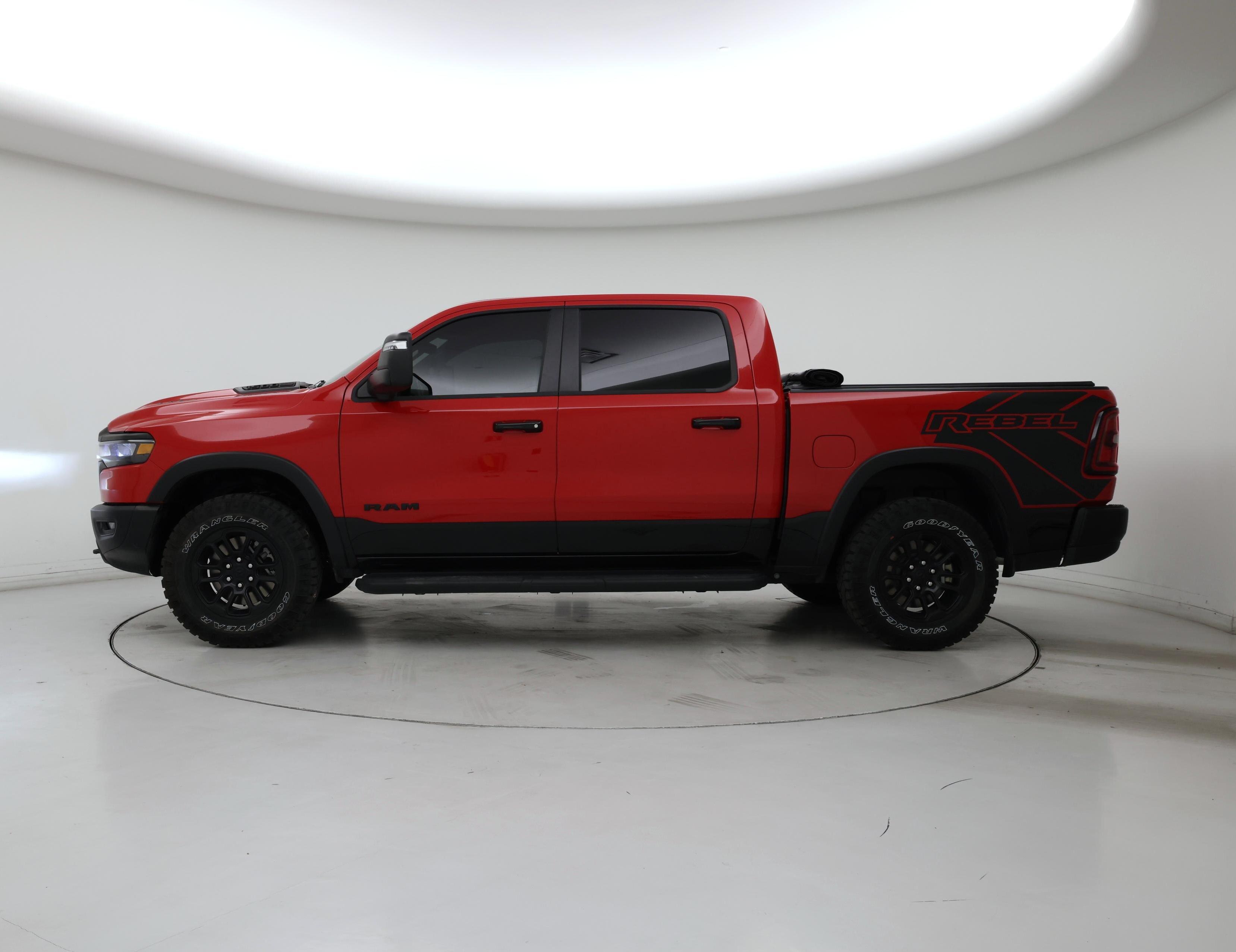 Thumbnail: 2025 RAM 1500 - 3