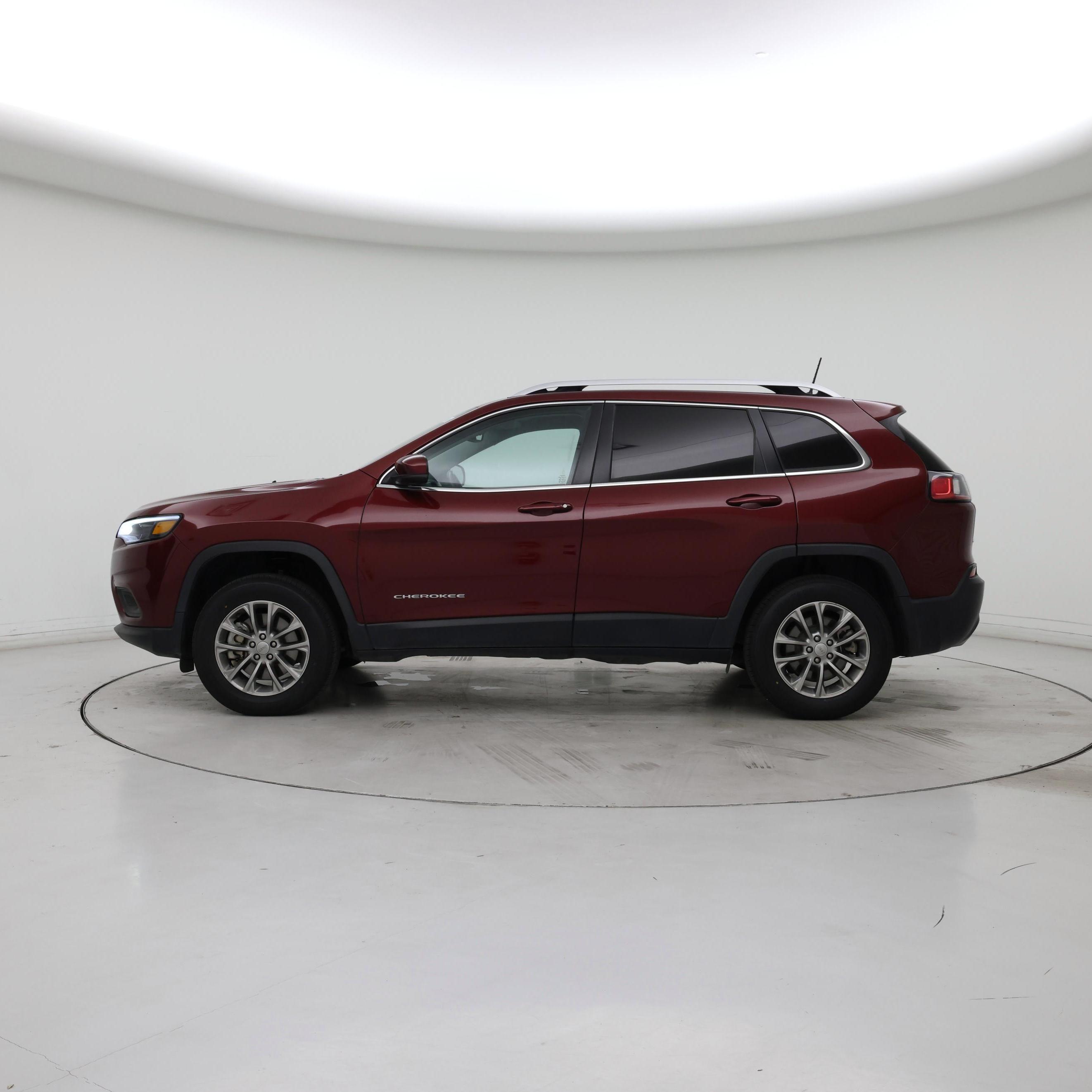 Thumbnail: 2019 Jeep Cherokee - 3