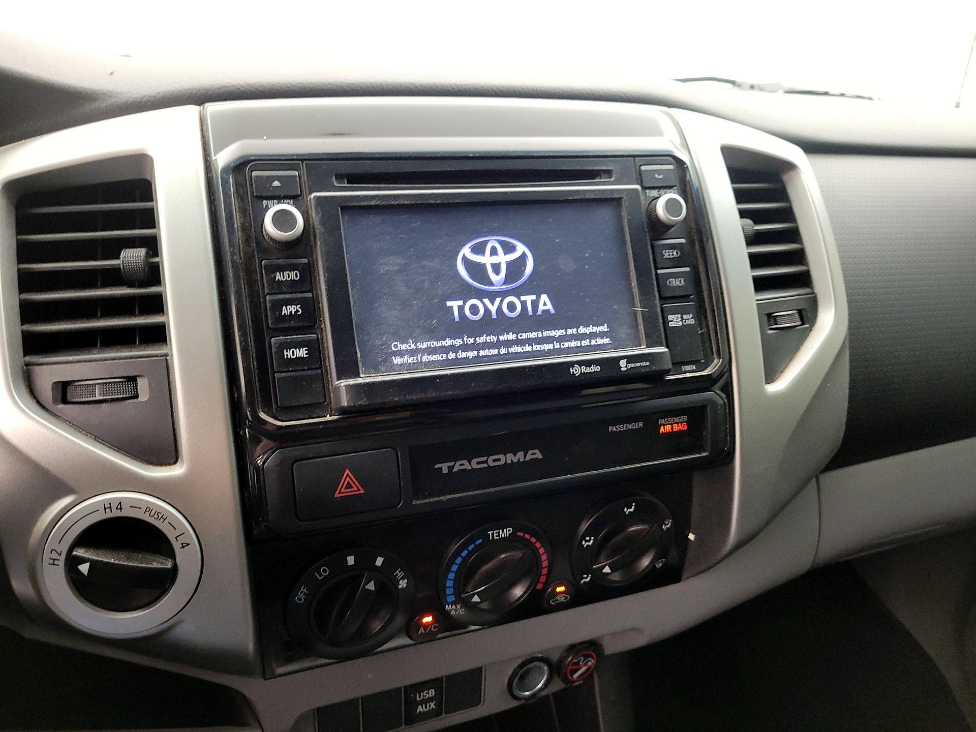 Thumbnail: 2015 Toyota Tacoma - 13