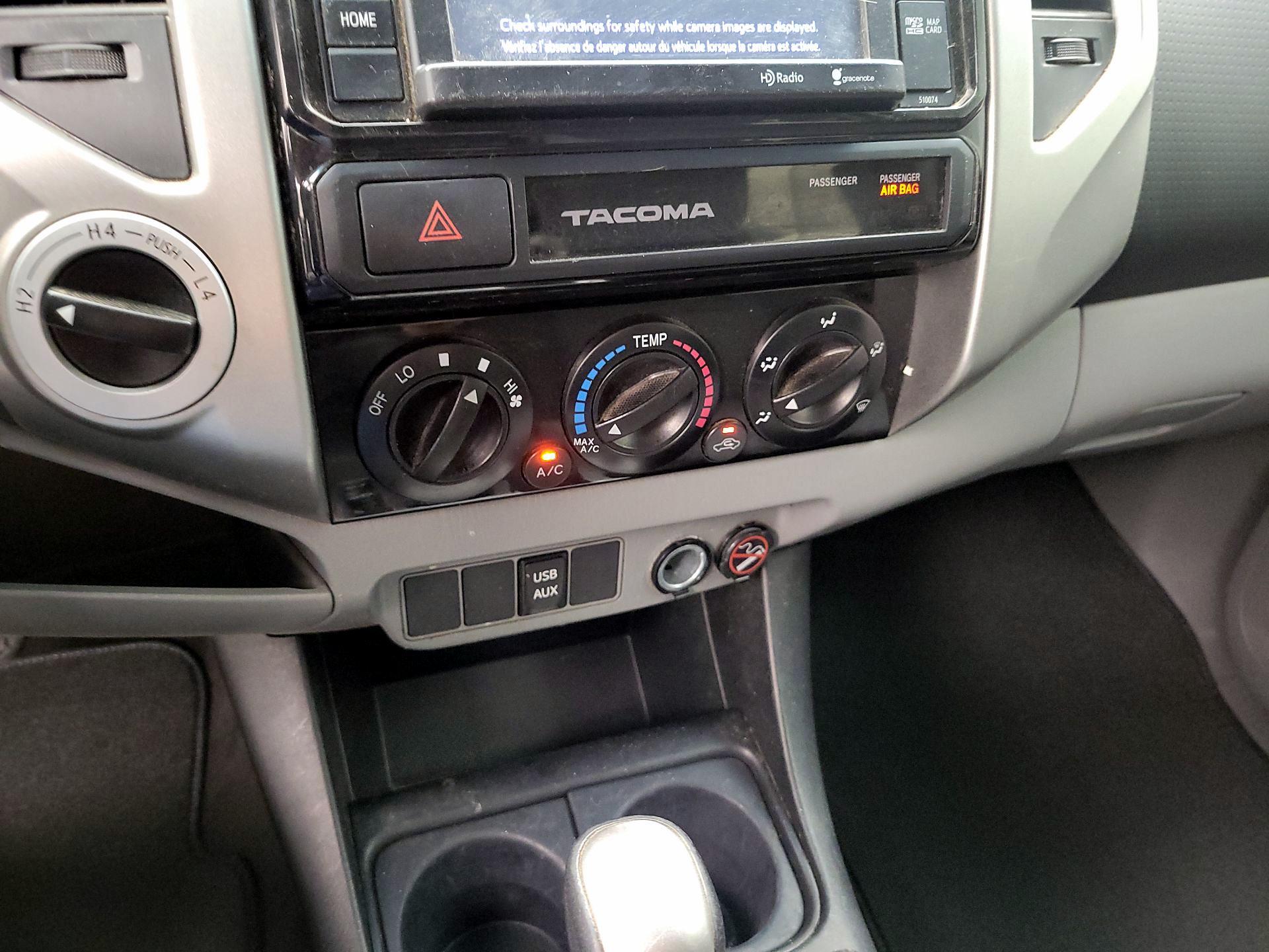 Thumbnail: 2015 Toyota Tacoma - 14
