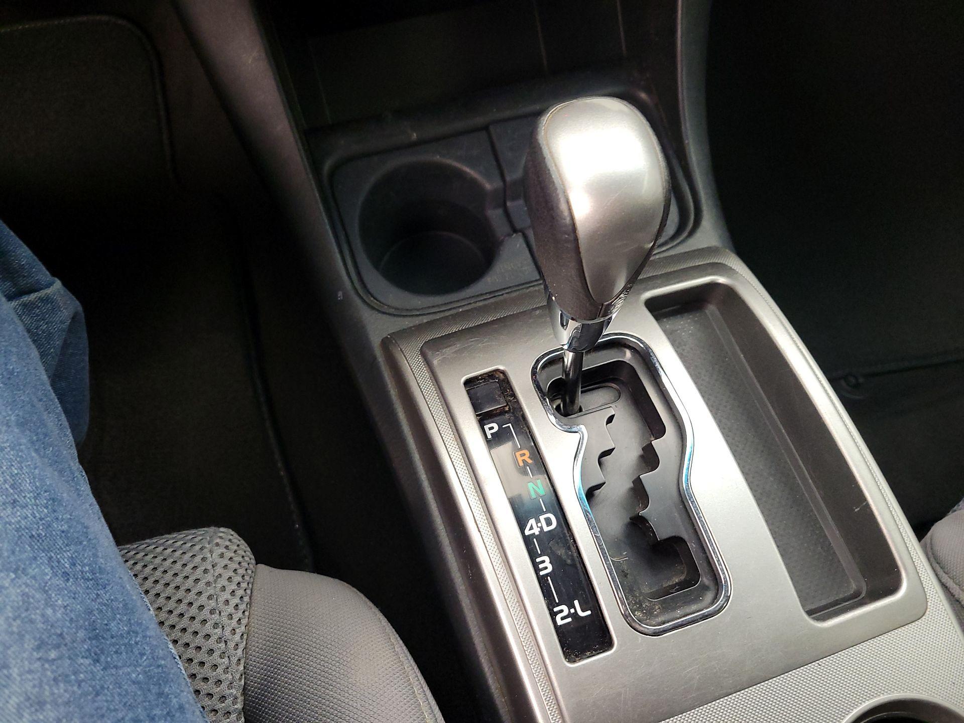 Thumbnail: 2015 Toyota Tacoma - 15