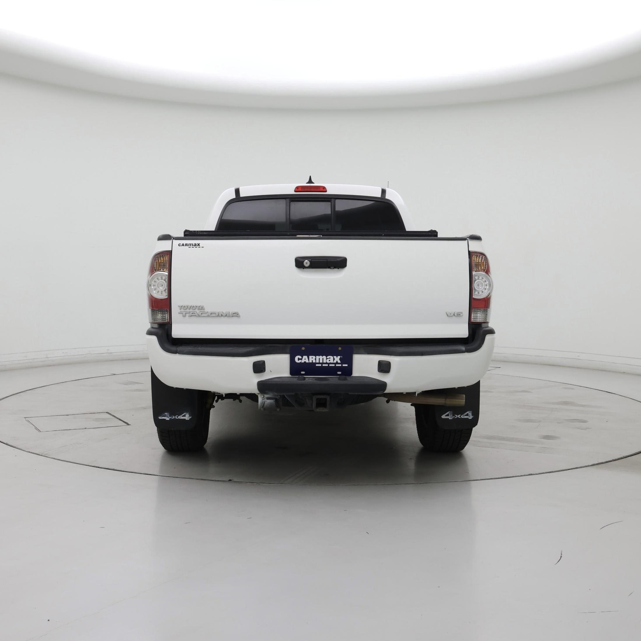 Thumbnail: 2015 Toyota Tacoma - 6