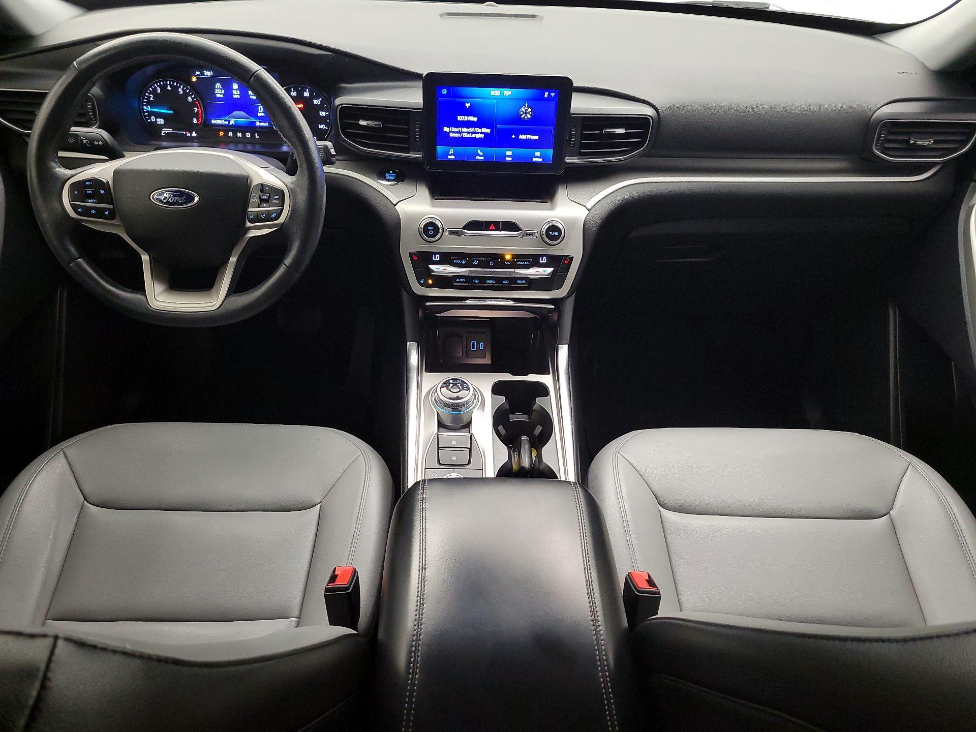 Thumbnail: 2021 Ford Explorer - 9